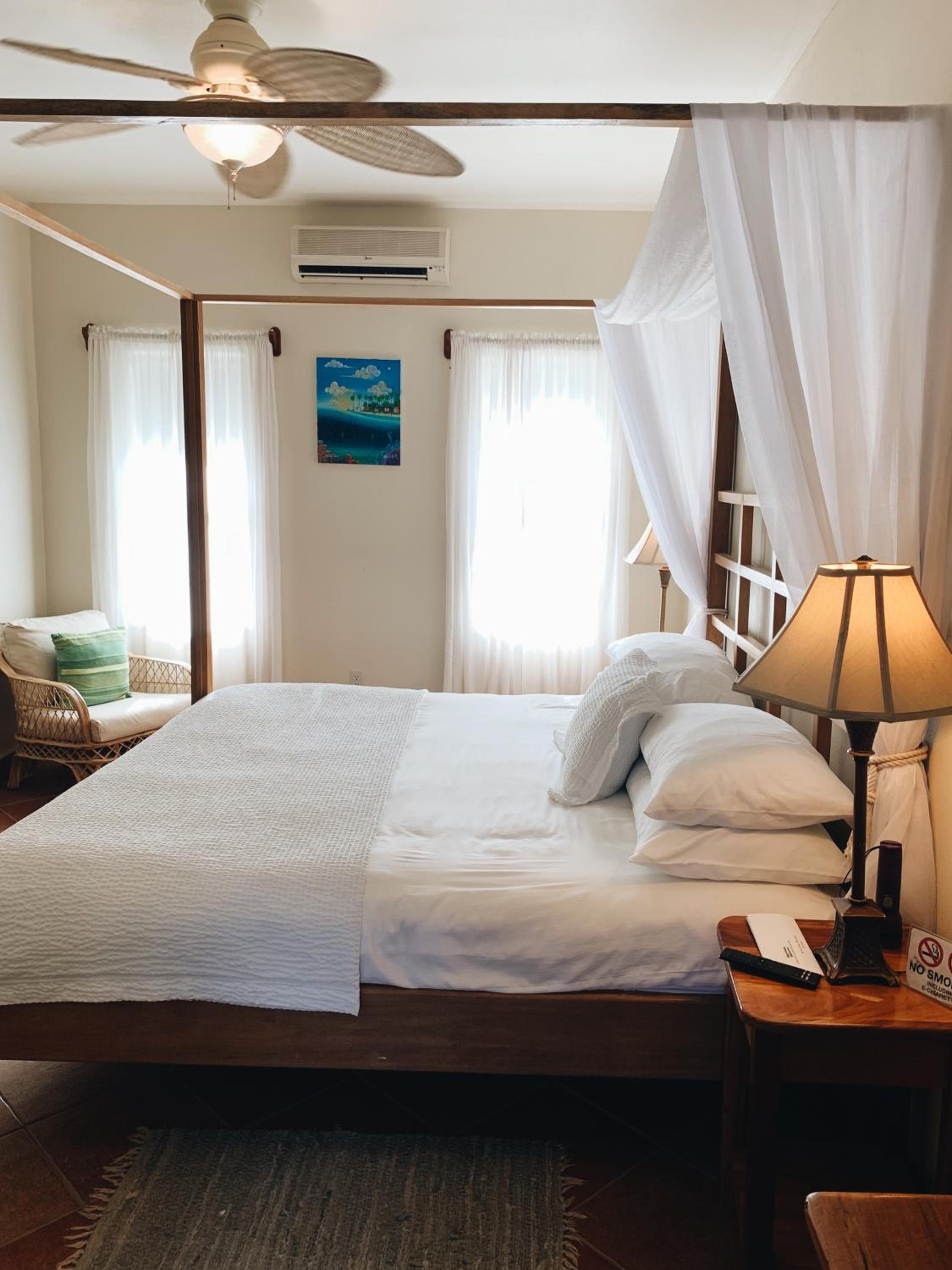 Double Room with Balcony (Coastal Classics)  photo 3
