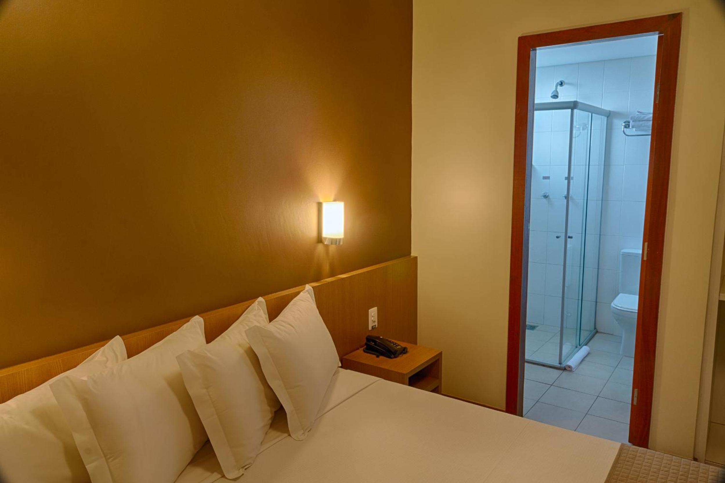 Suite with Lake View