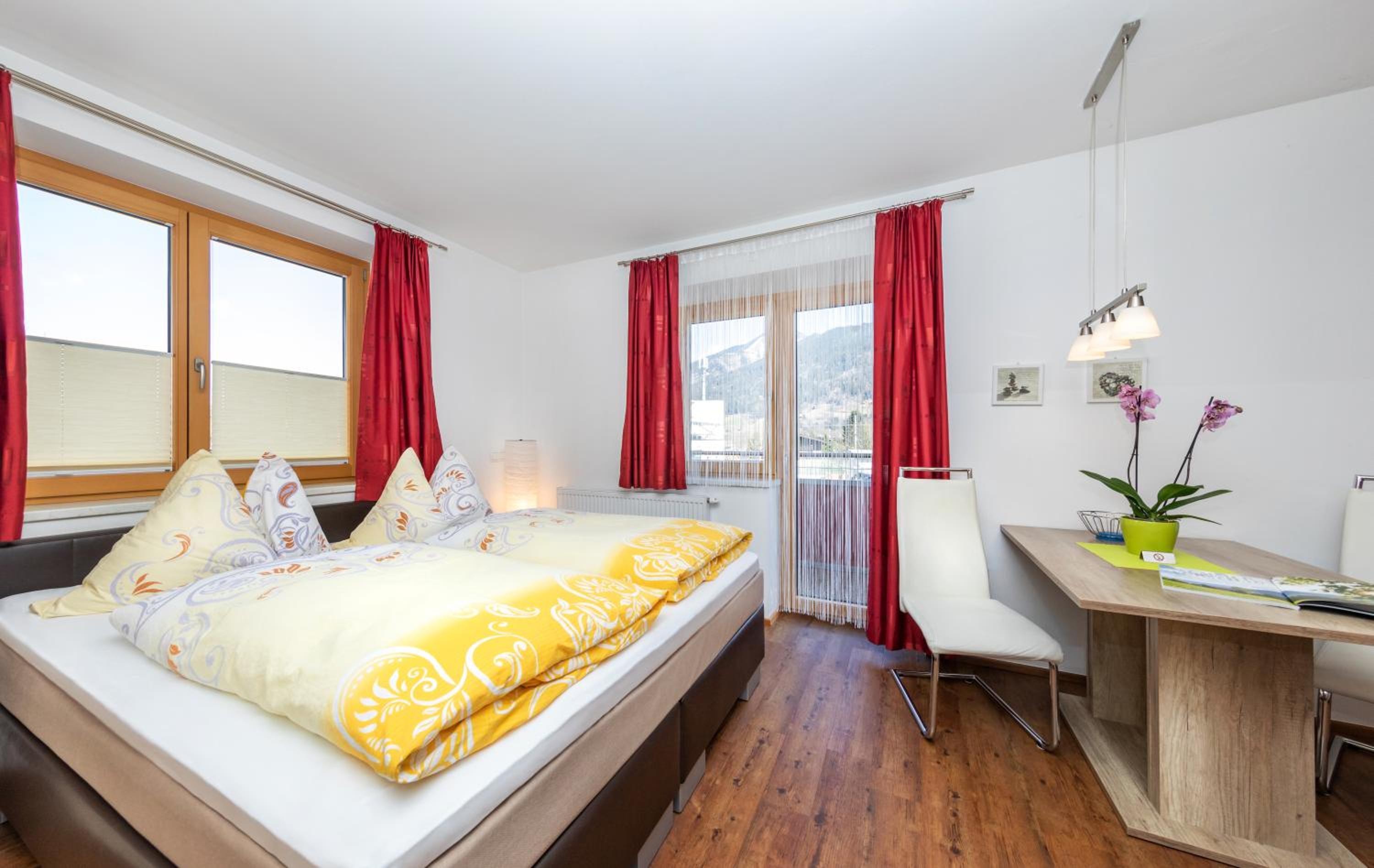 Deluxe Studio with Balcony