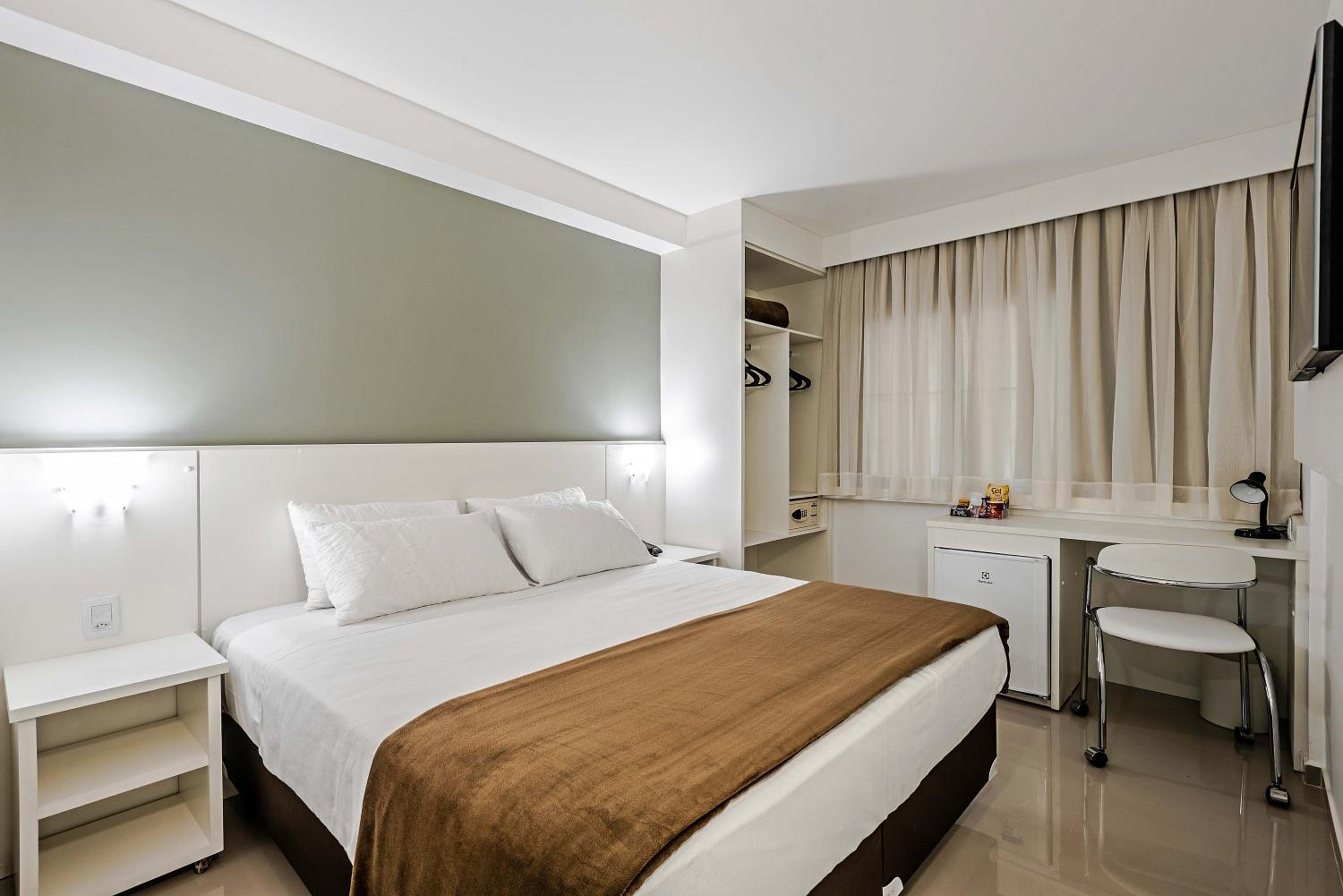 Standard Double Room - Photo 5