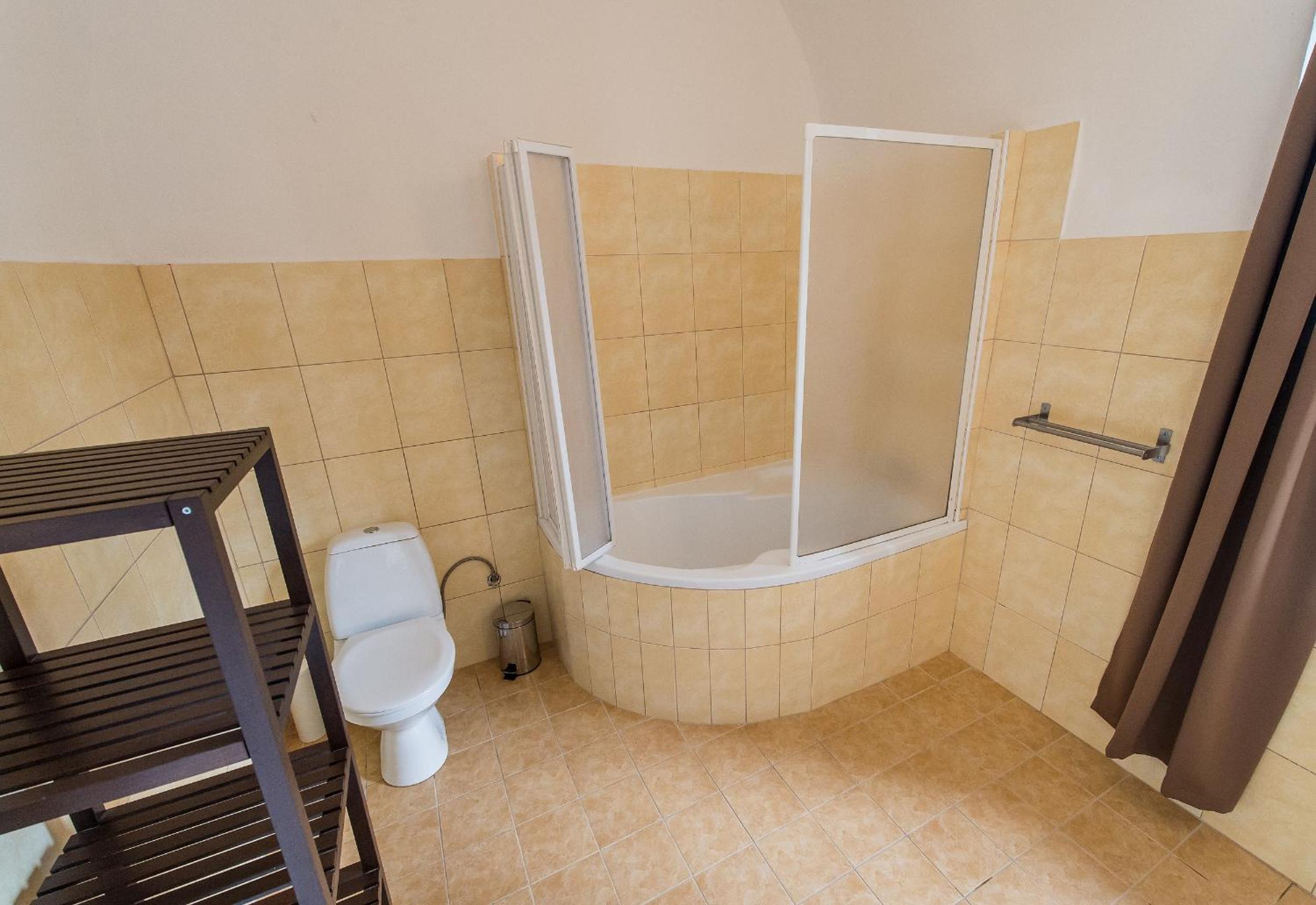 Suite - Photo 4