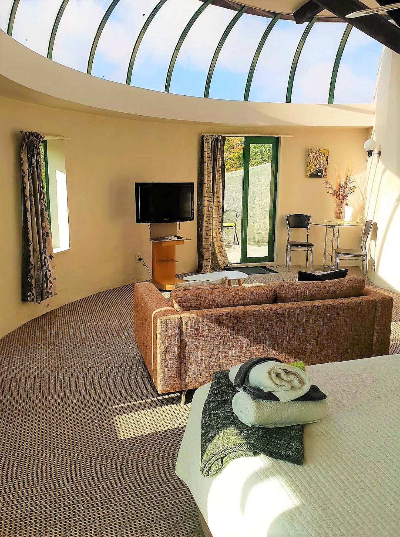  Penthouse Studio - Photo 7