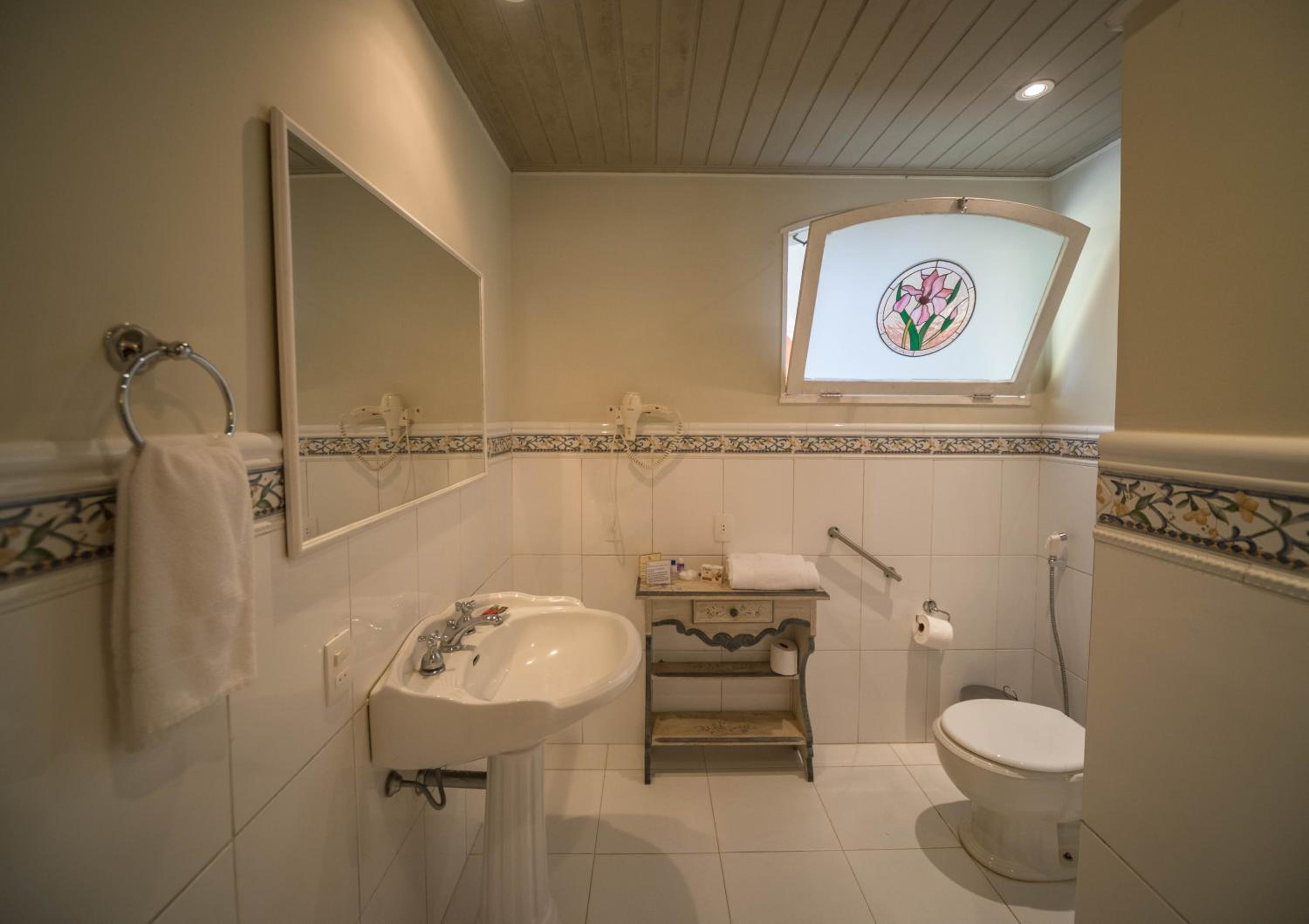 Deluxe Triple Room photo 3