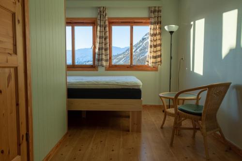 Double Room with Private Bathroom - Photo 8