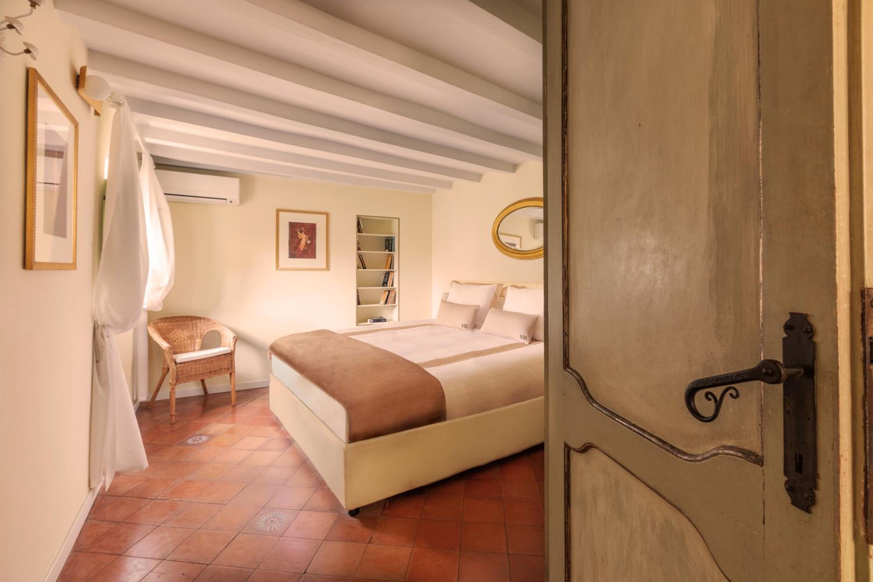Two Bedrooms Apartment with Terrace Vacanze Romane photo 3