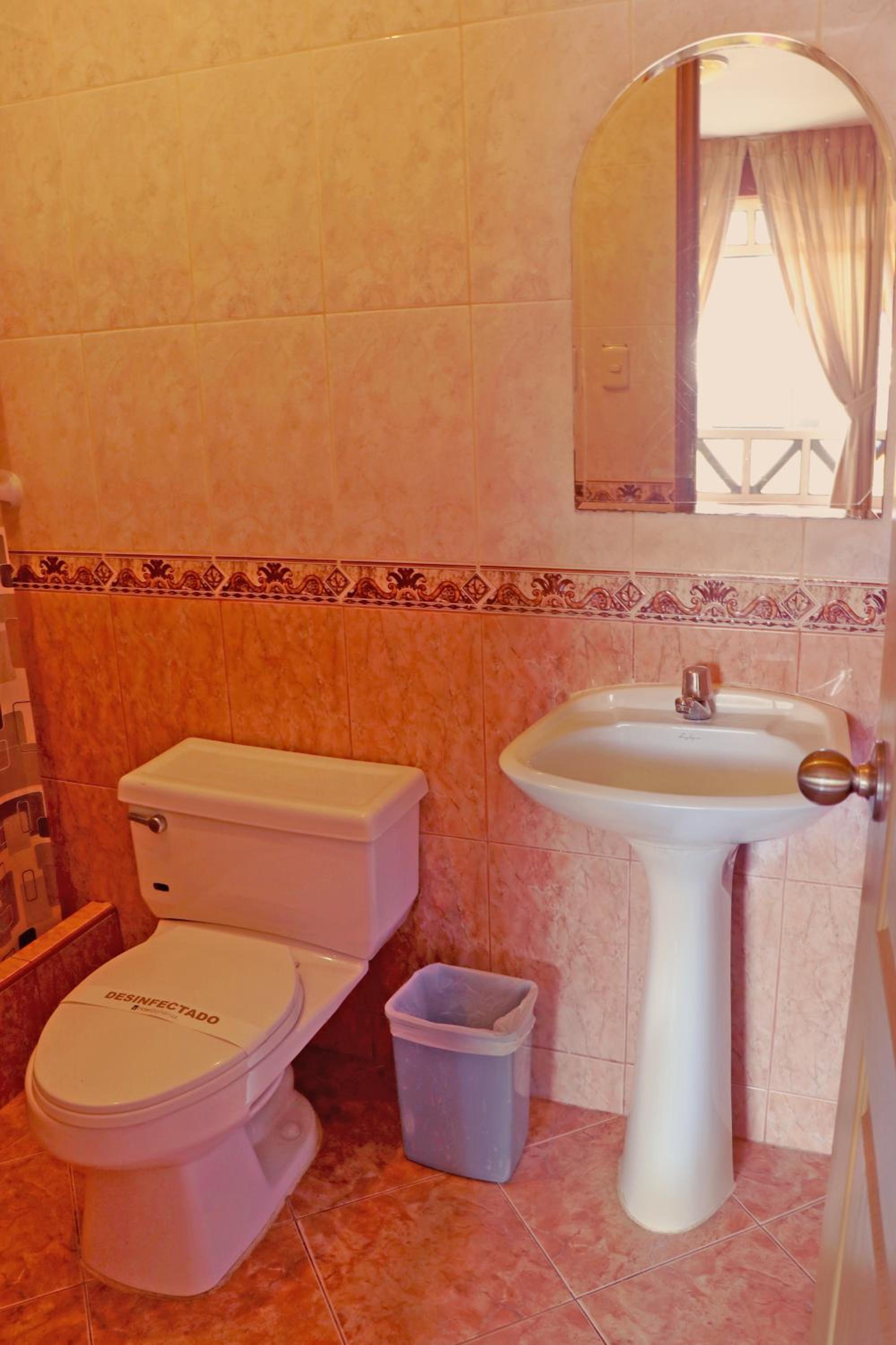 Double Room - Photo 13