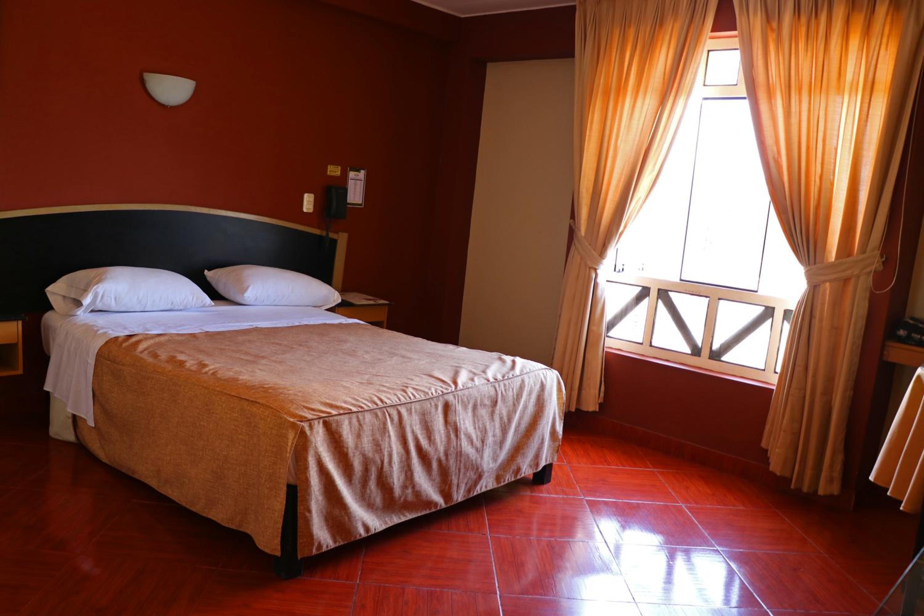 Double Room - Photo 12