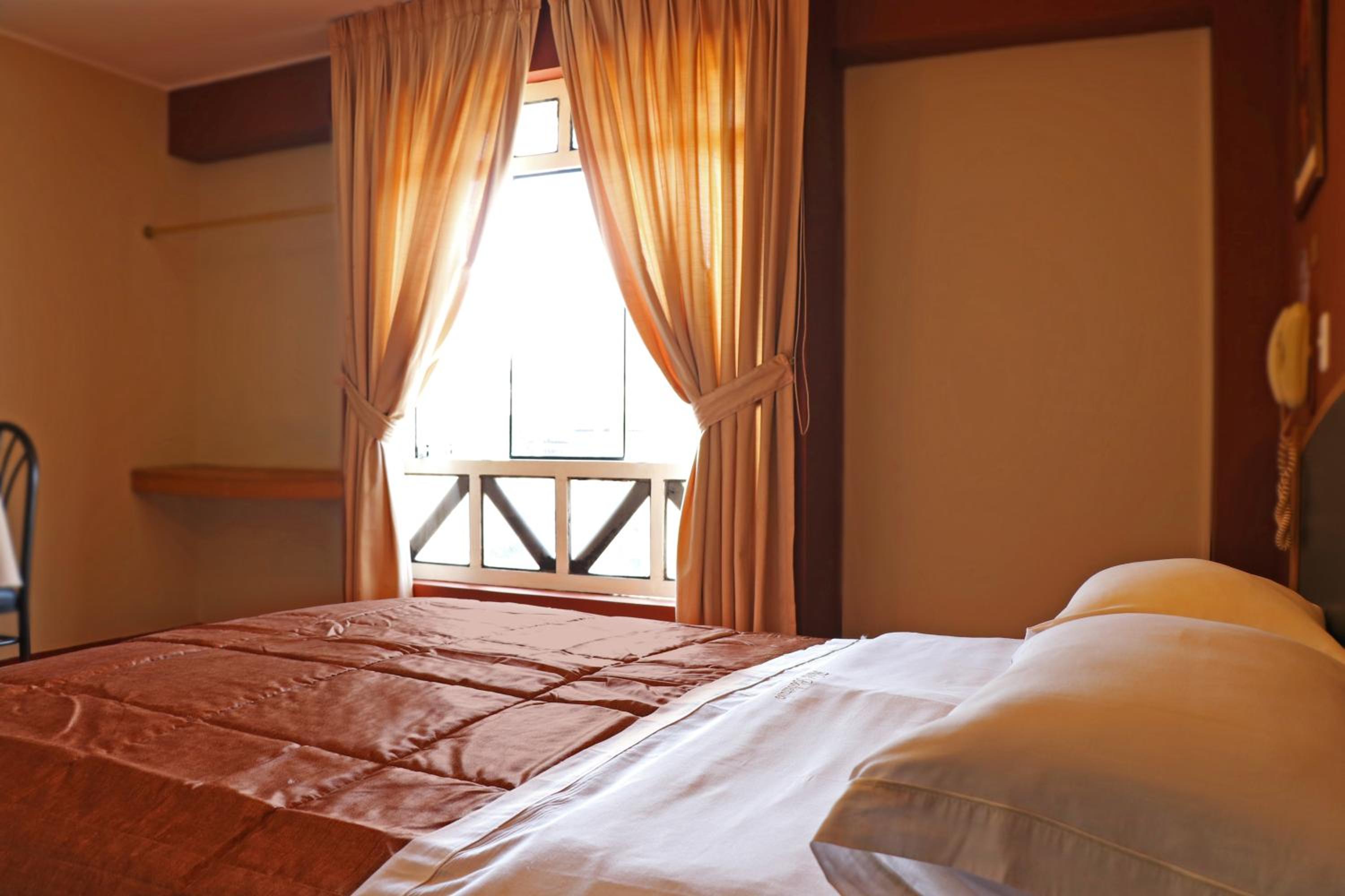 Double Room - Photo 8
