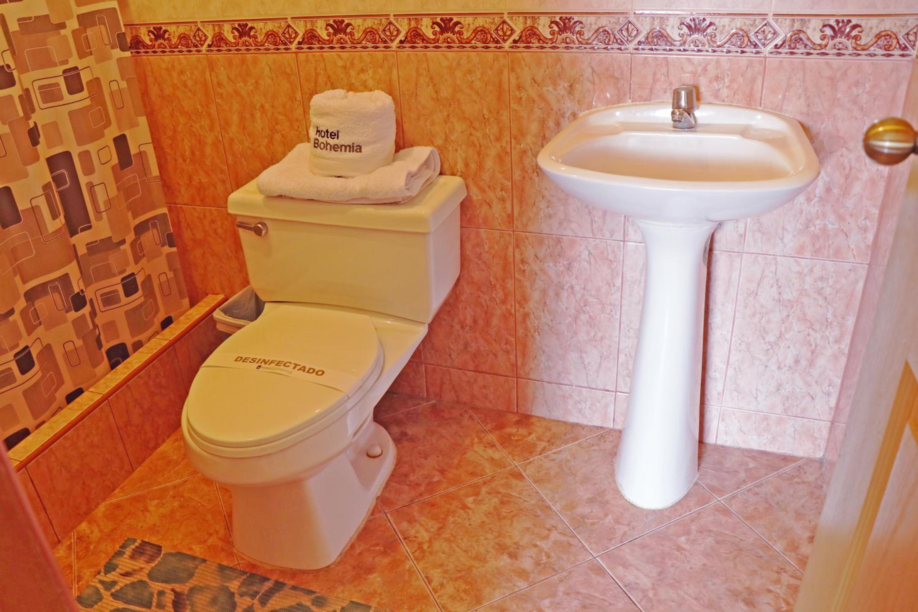 Double Room - Photo 15