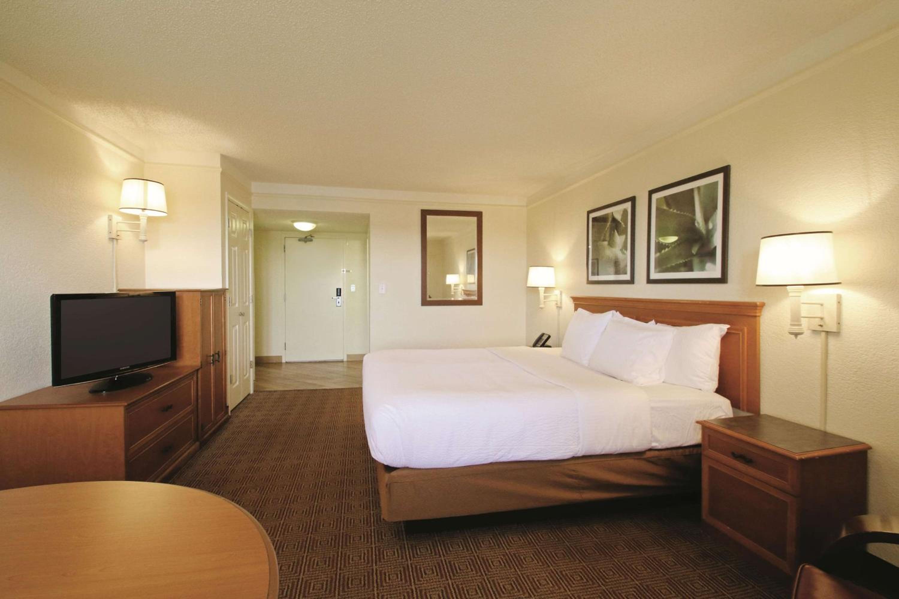 King Room - Pet Friendly/Non-Smoking photo 3