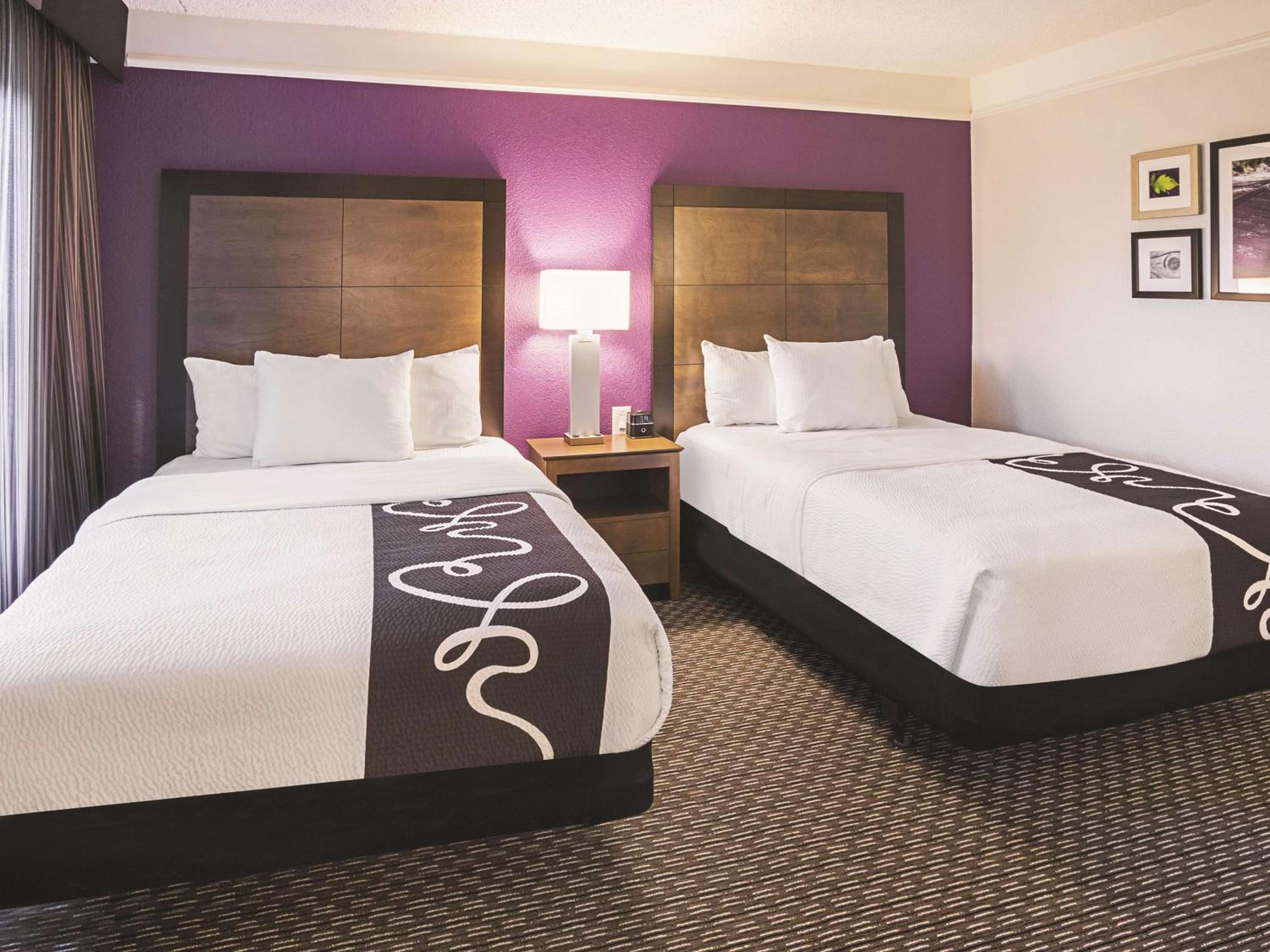 Double Room with Two Double Beds - Disability Access - Photo 1