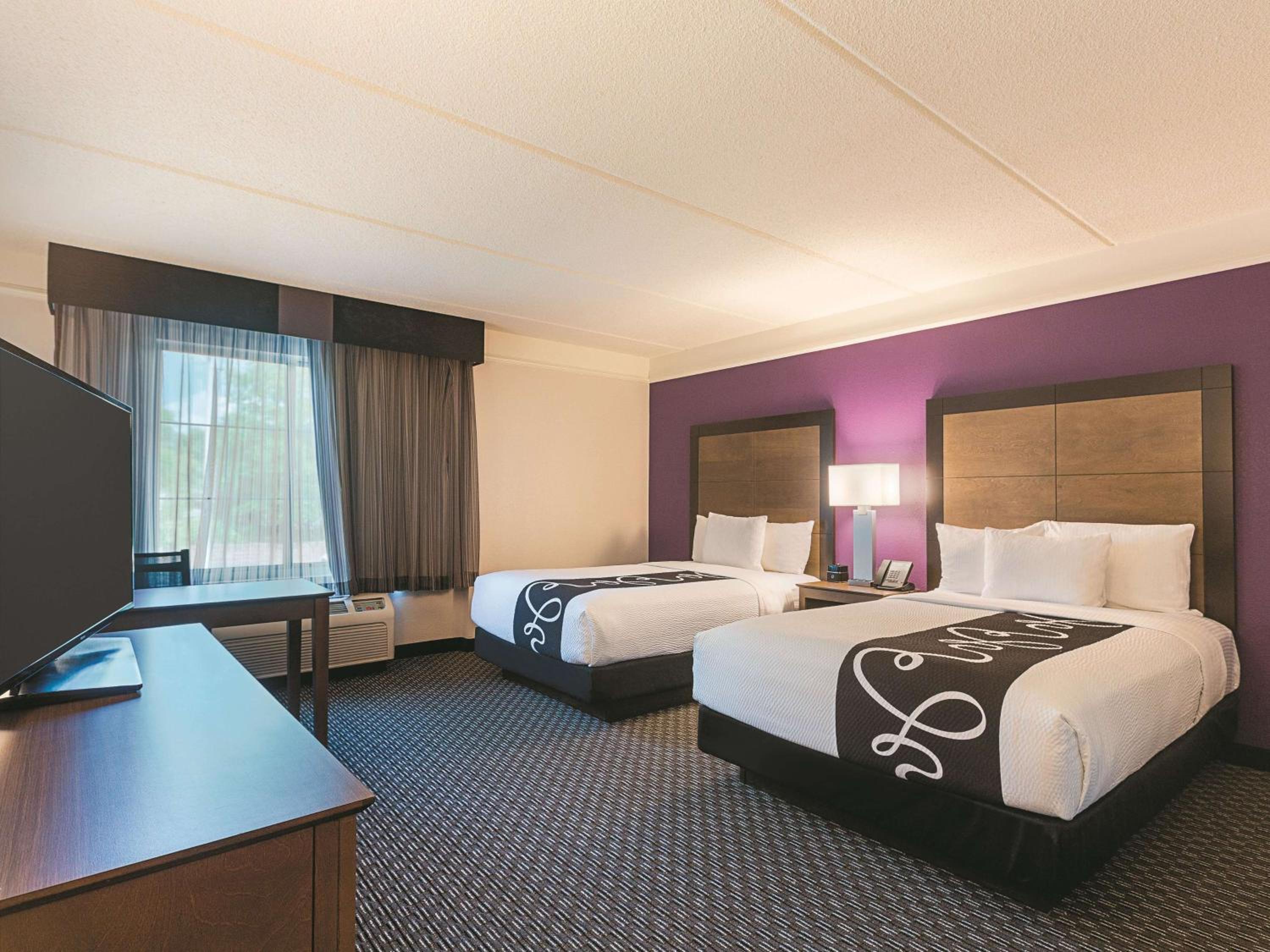 Double Room with Two Double Beds - Non-Smoking - Photo 1
