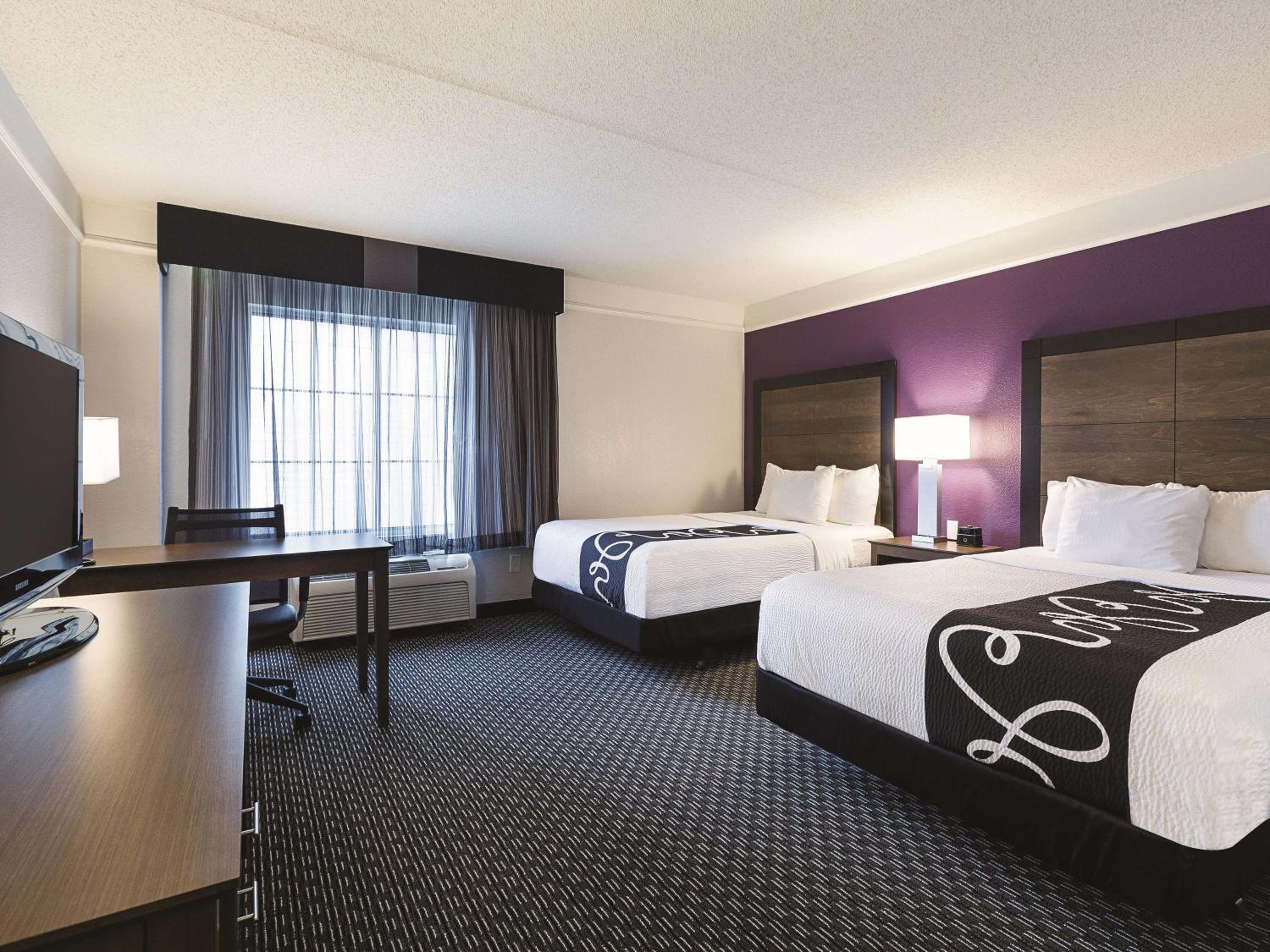 Double Room with Two Double Beds - Photo 4