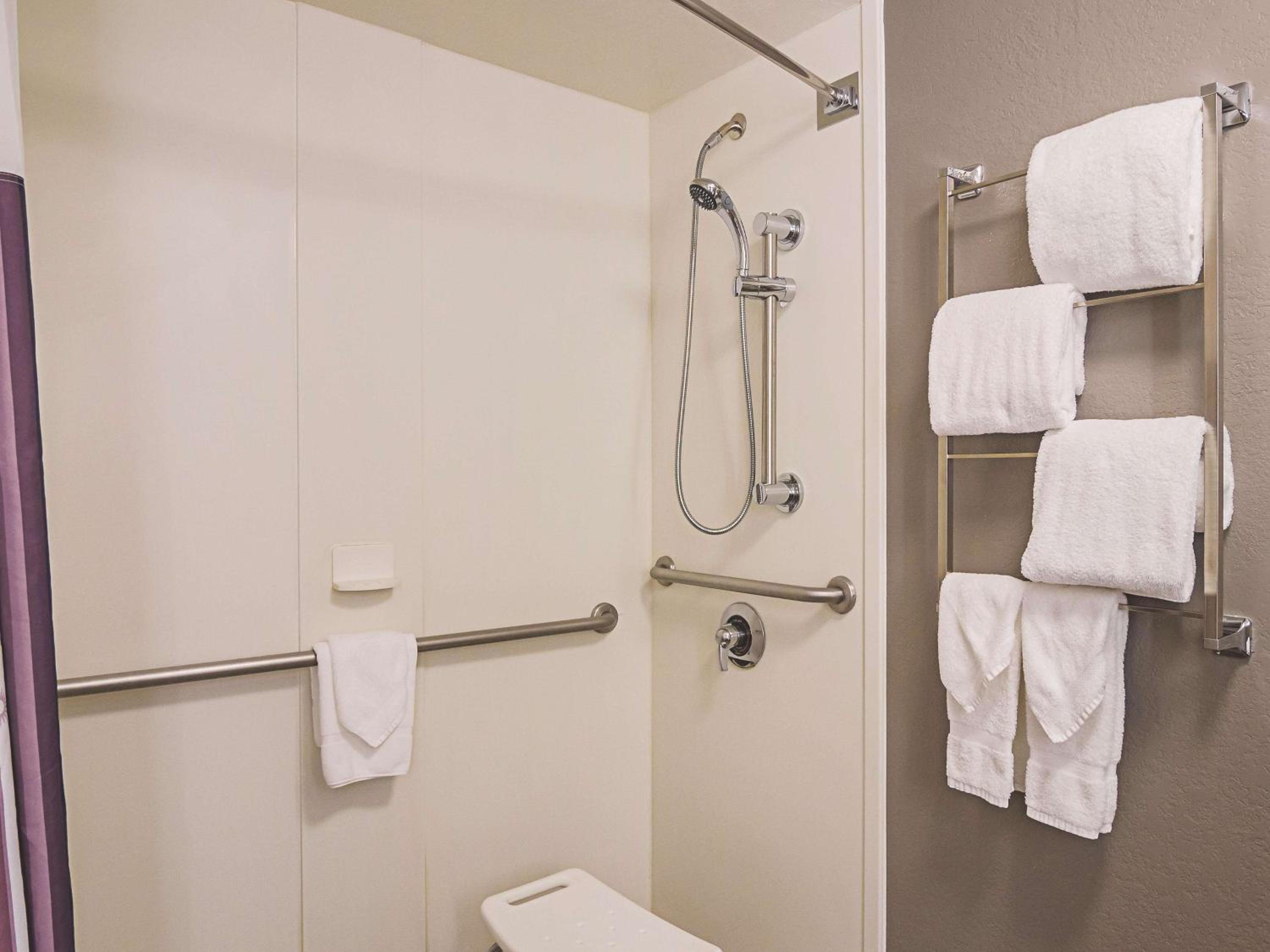 King Room - Disability Access - Photo 4