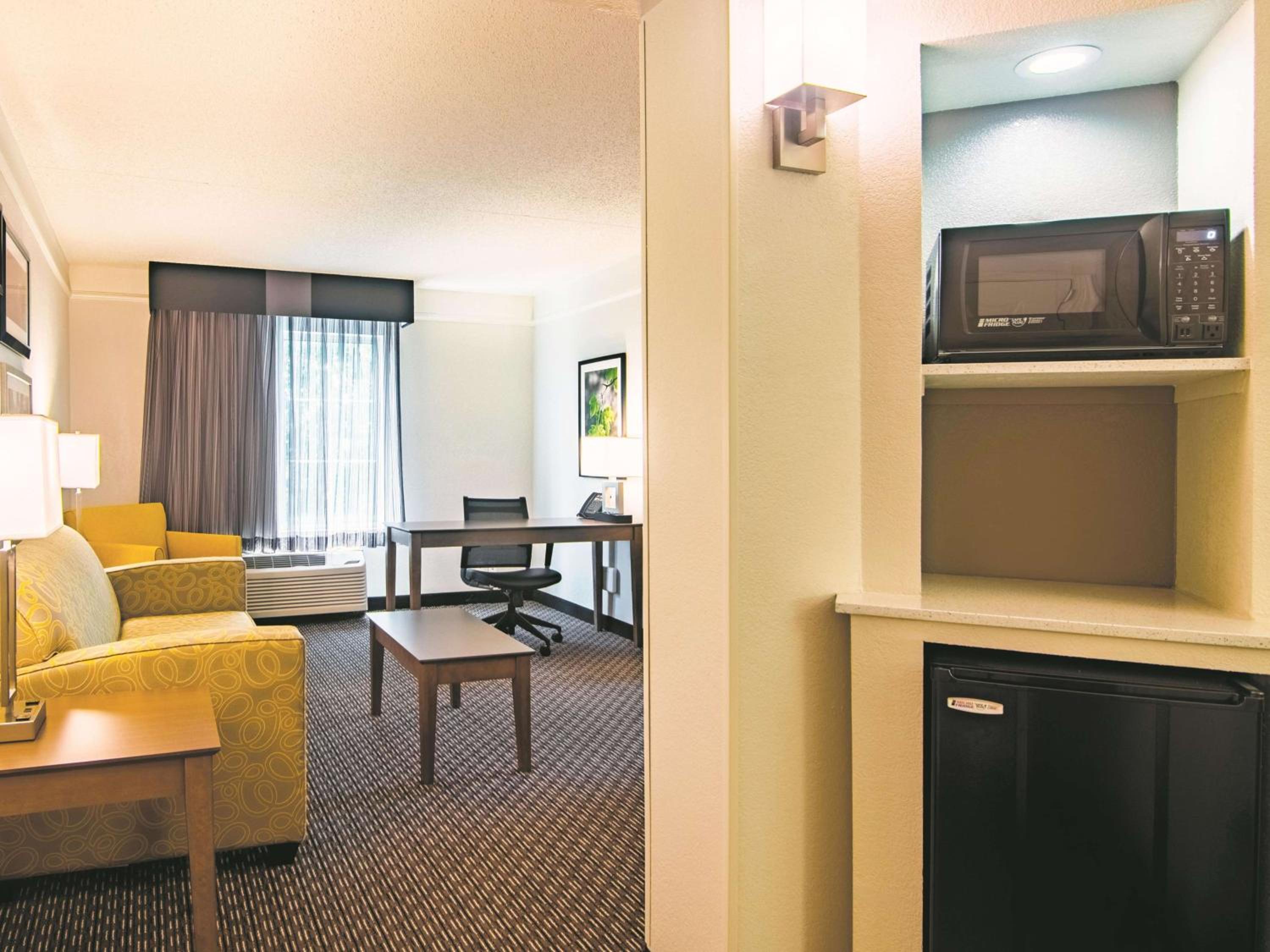 Deluxe King Suite