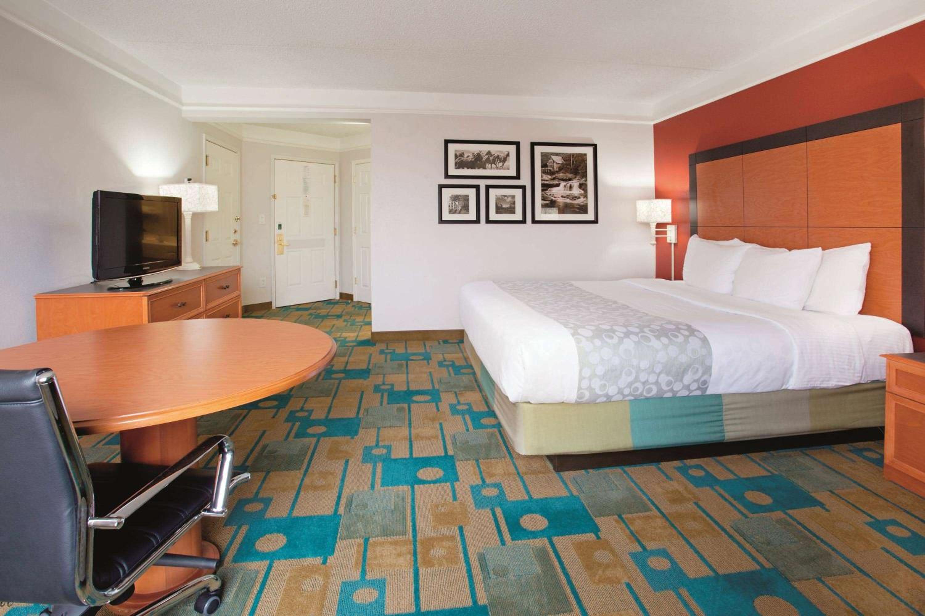 King Room with Mobility/Hearing Impaired Access - Non-Smoking - Photo 1