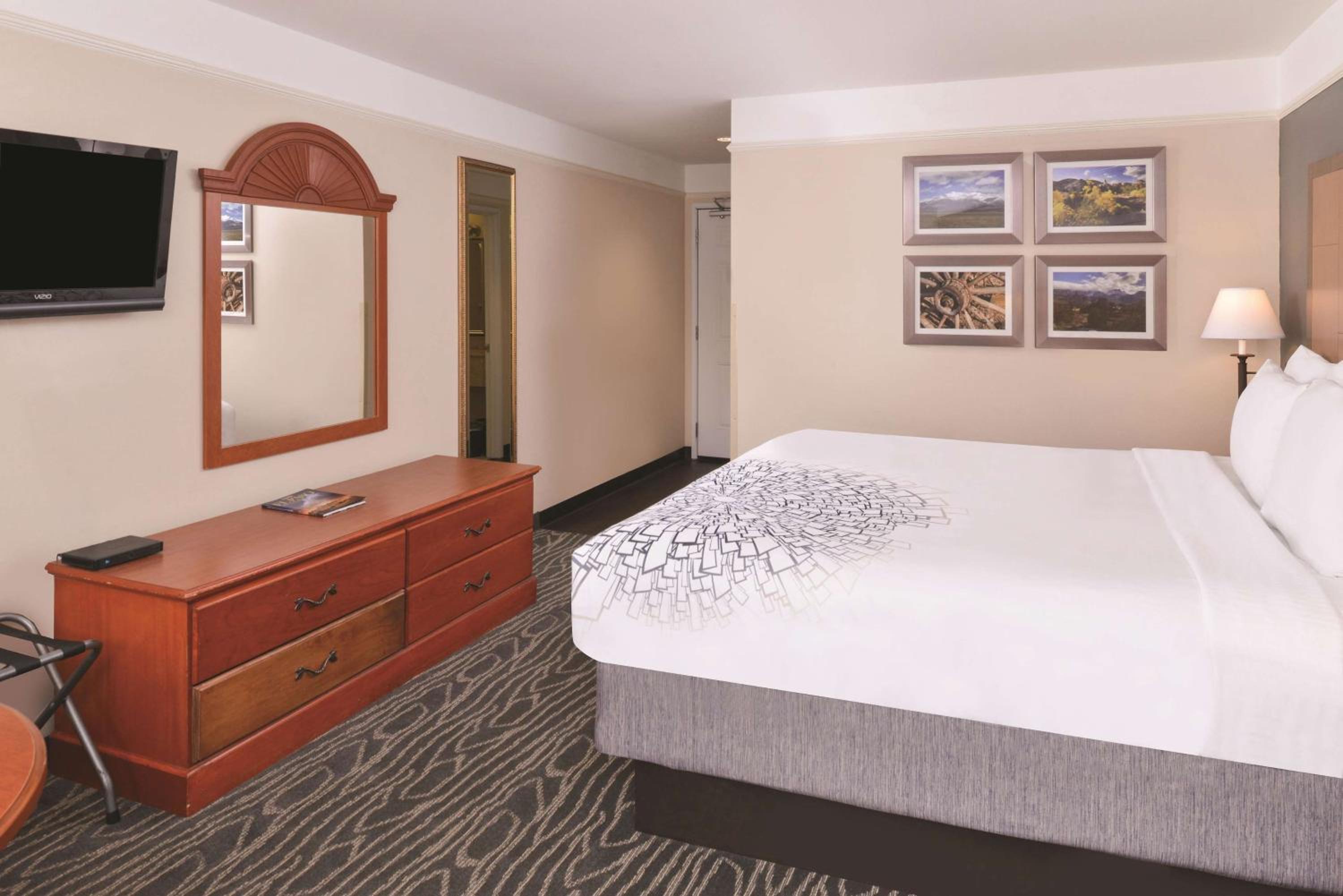 King Room - Mobility Access/Non-Smoking - Photo 1