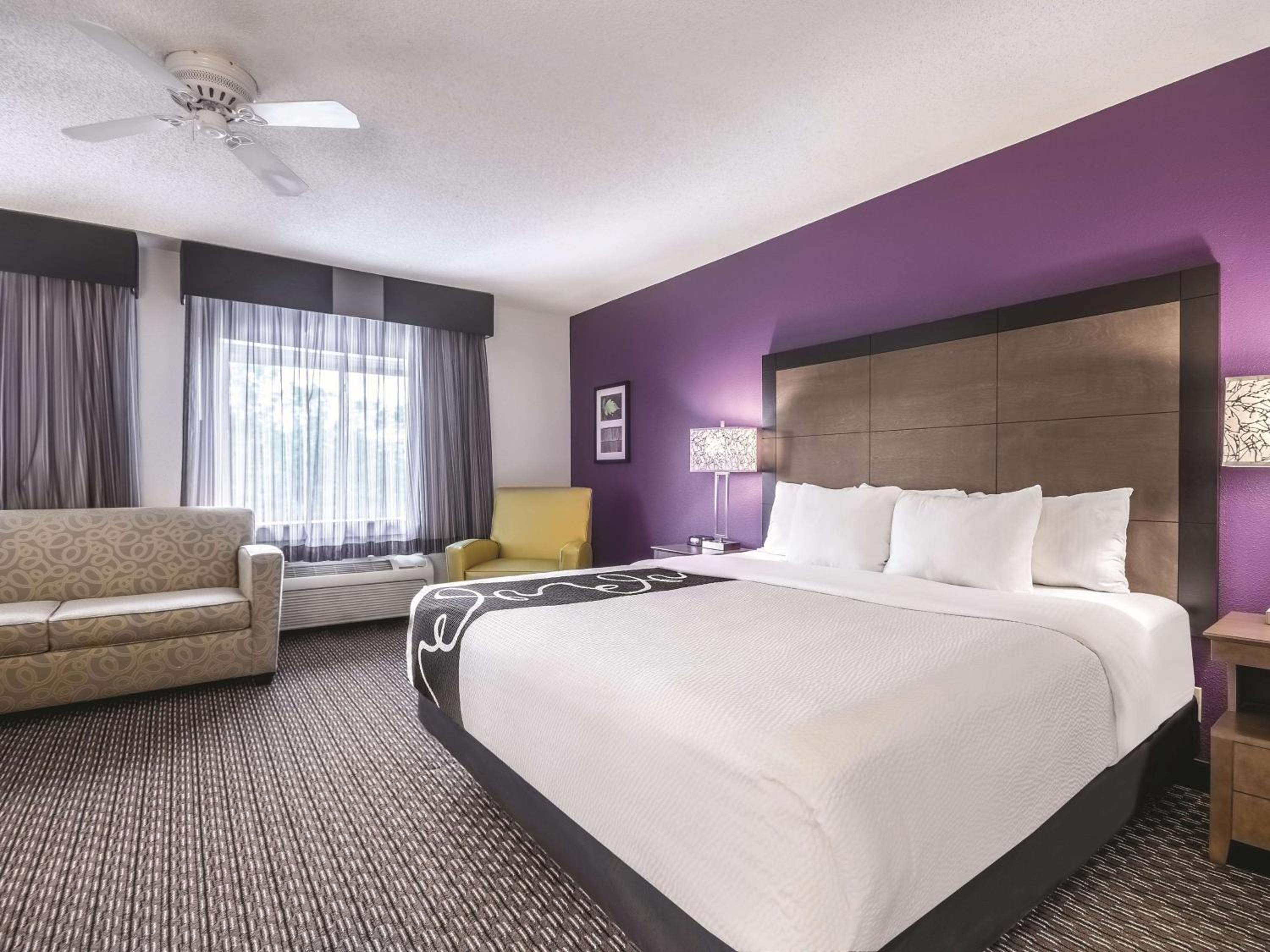 Executive King Room - Photo 5