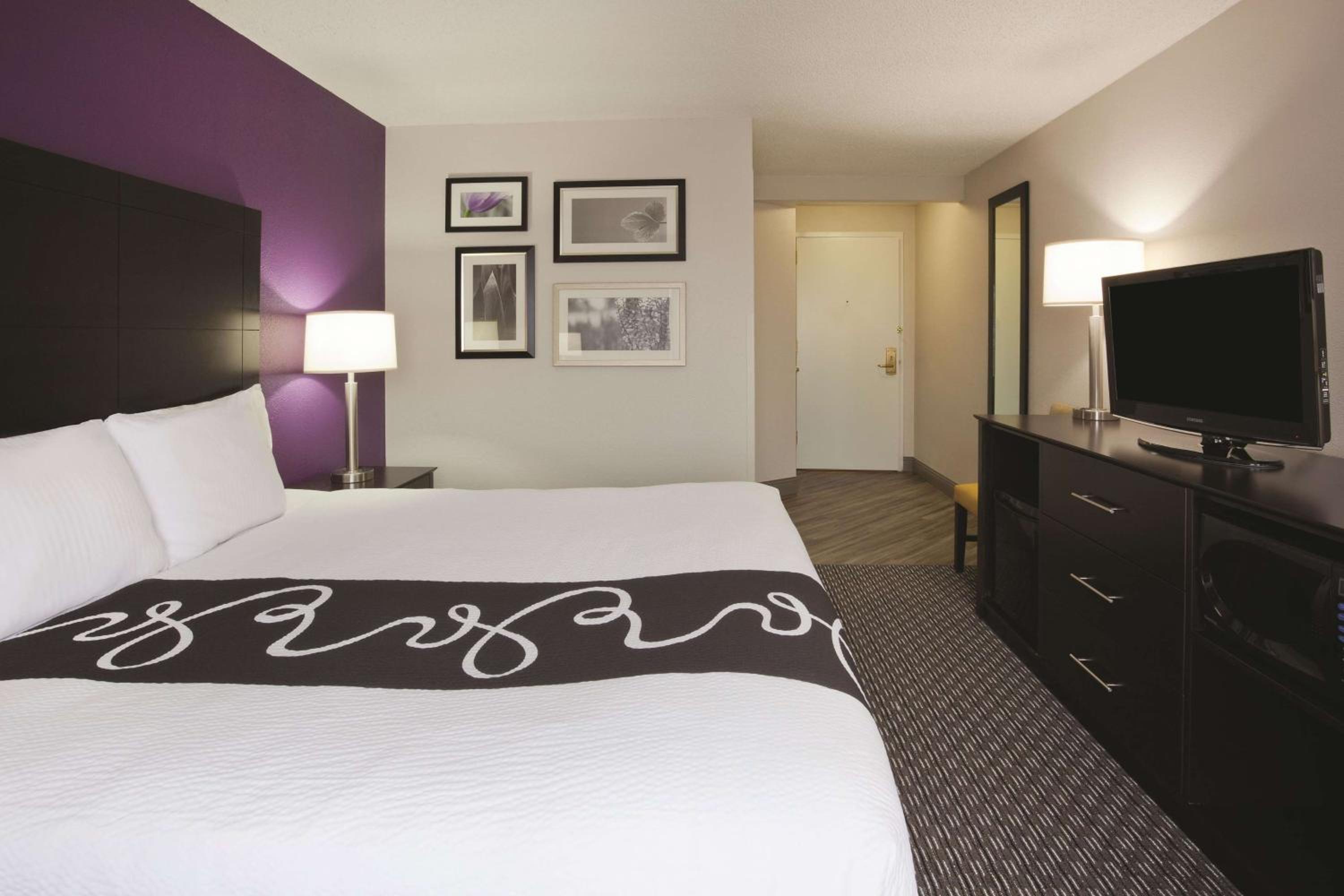 King Room - Disability Access - Photo 1