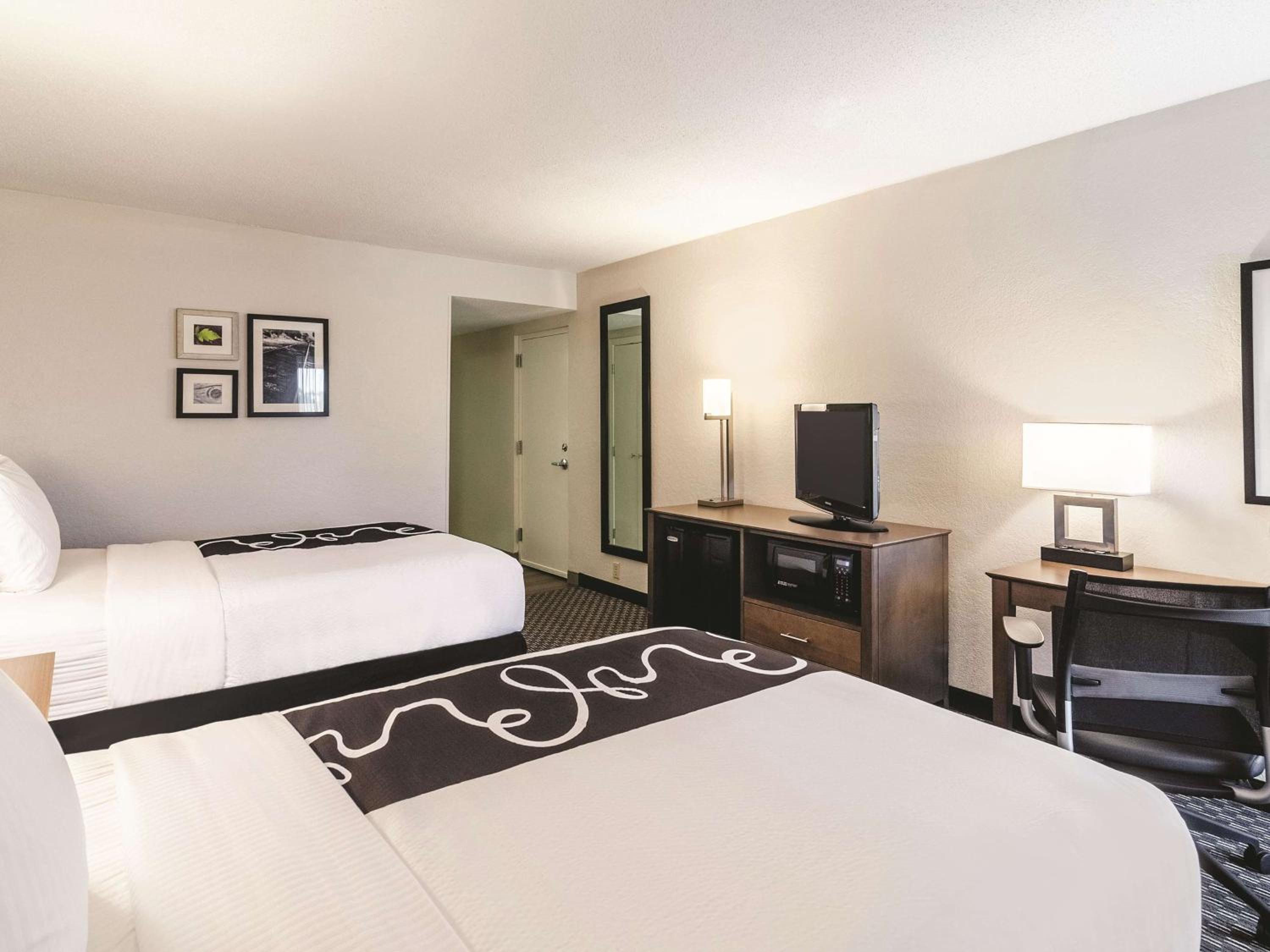 Deluxe Double Room with Two Double Beds — the supplier's photographs — photo 2