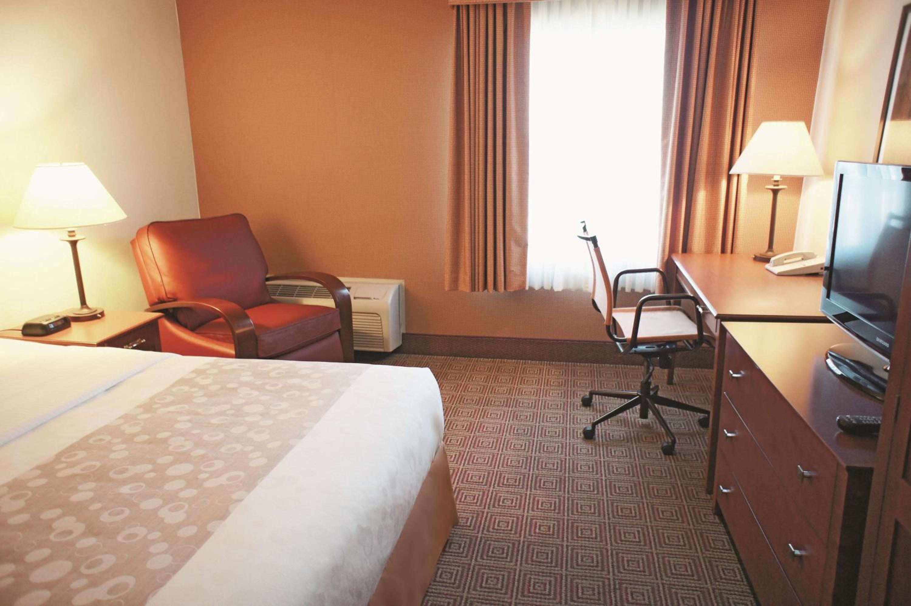 Queen Room - Photo 4