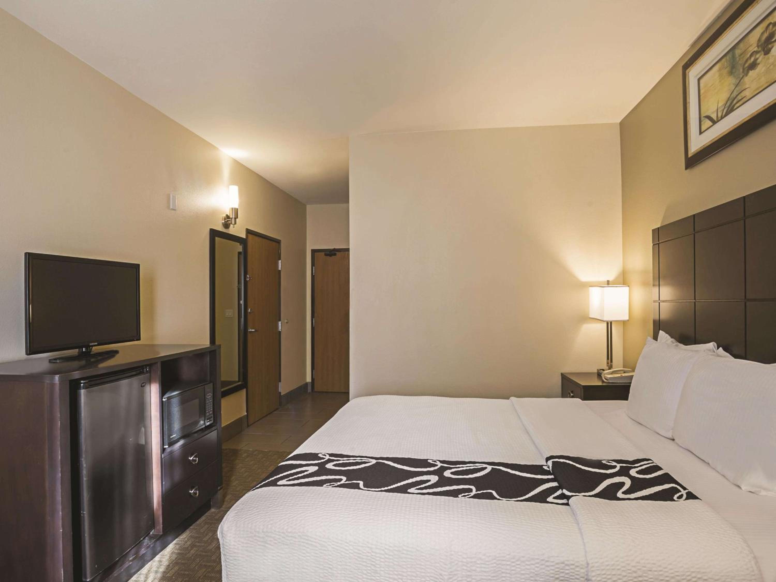 King Room - Mobility Access - Photo 1
