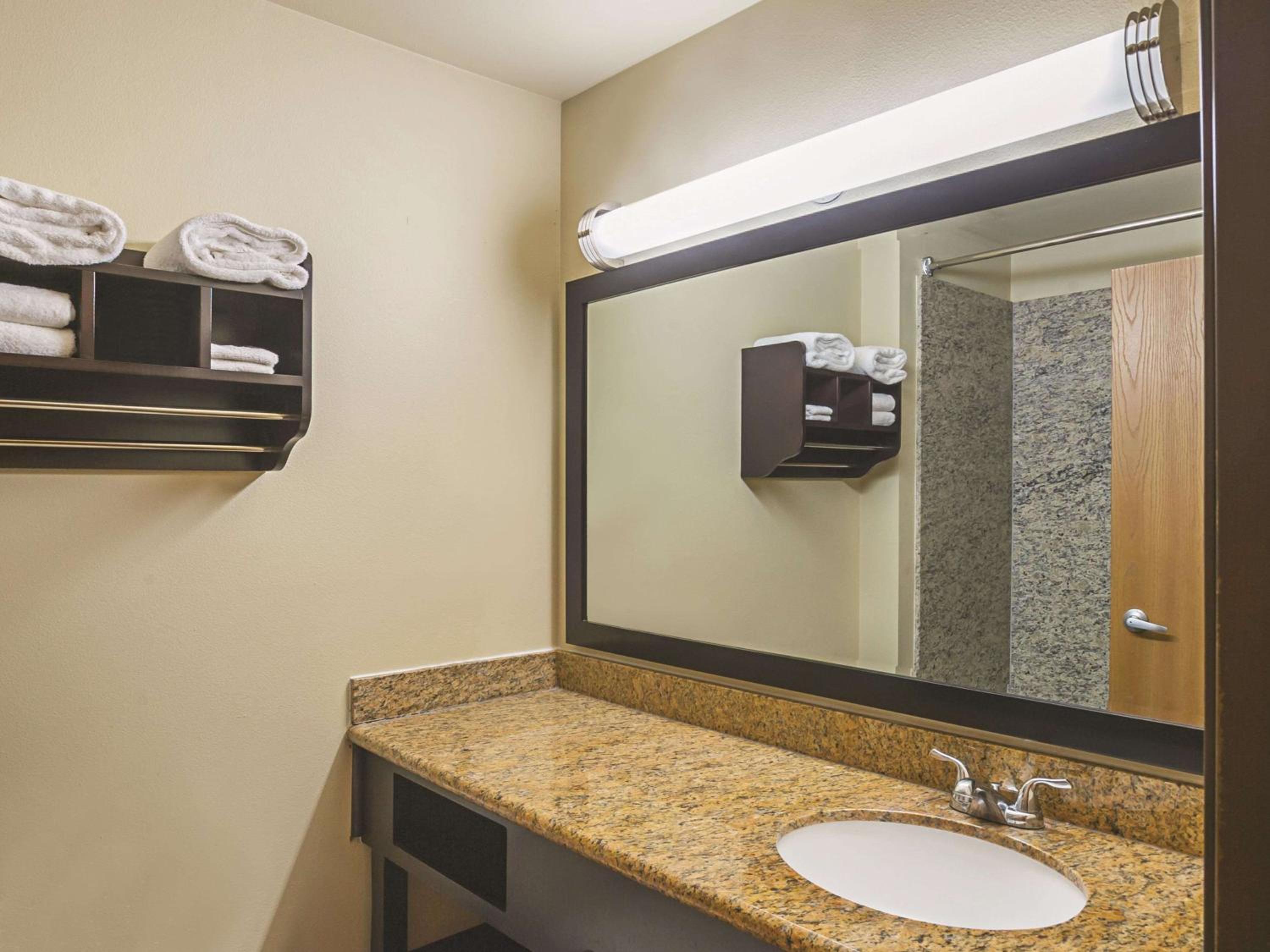 King Suite - Photo 5