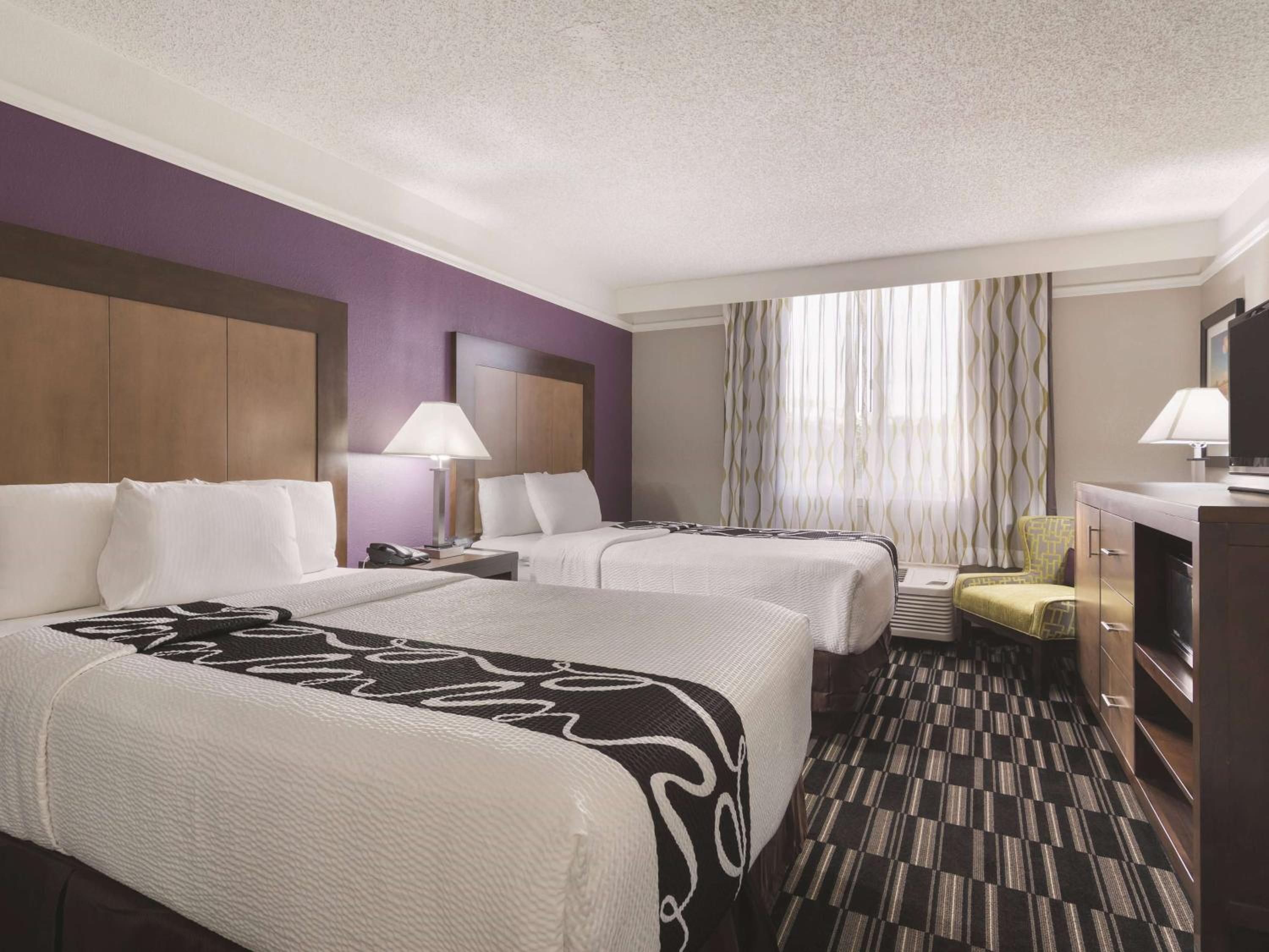 Double Room with Two Double Beds - Non-Smoking - Photo 1