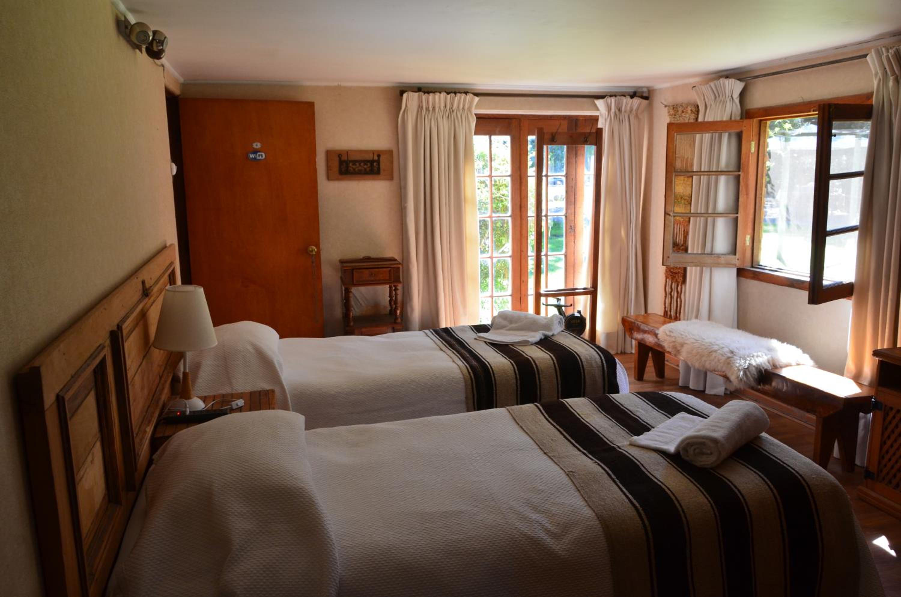 Double or Twin Room photo 2