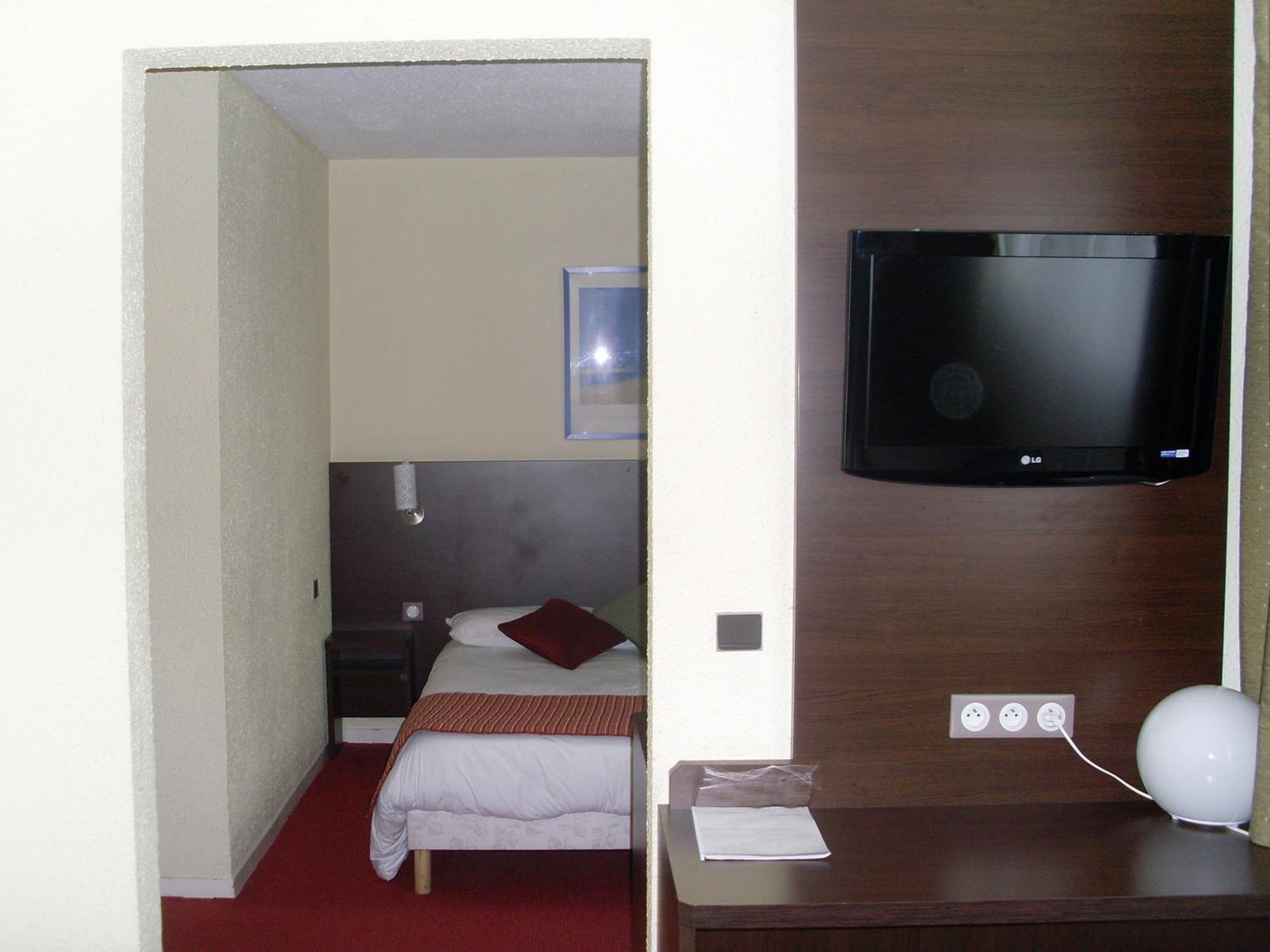 Quadruple Room - Photo 6