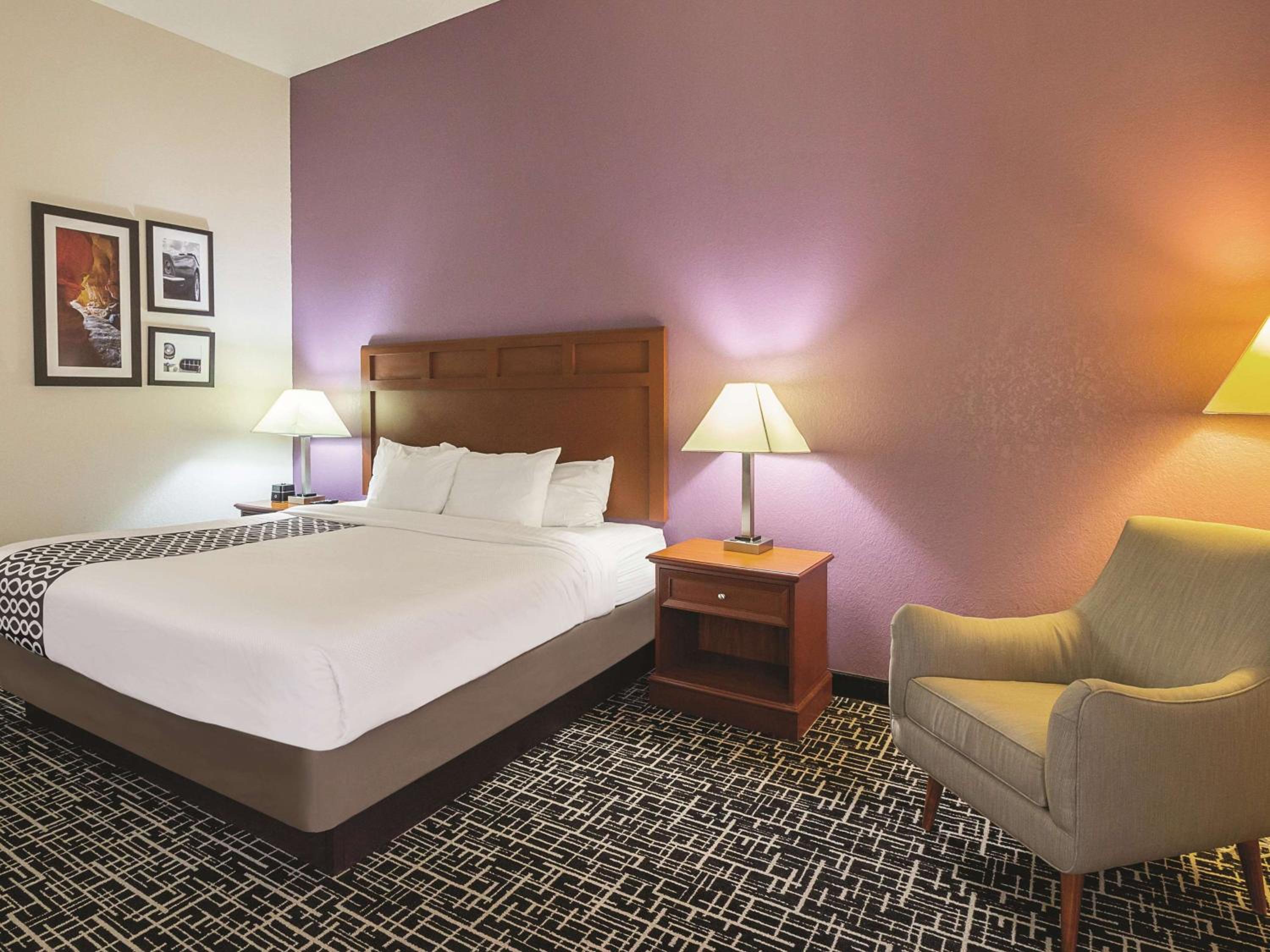 King Room - Mobility Access/Non-Smoking - Photo 1