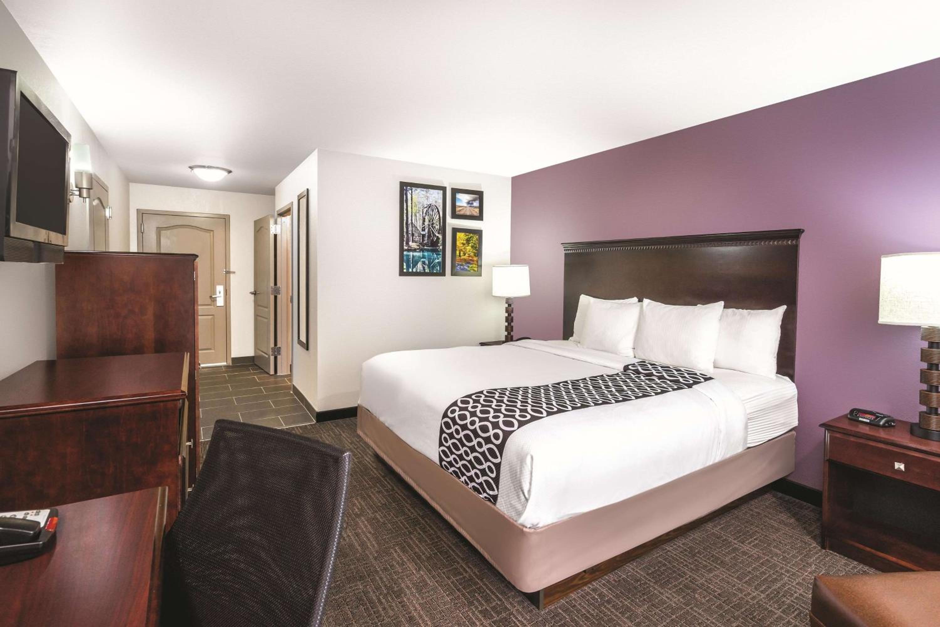 King Room - Mobility Access/Non-Smoking - Photo 1