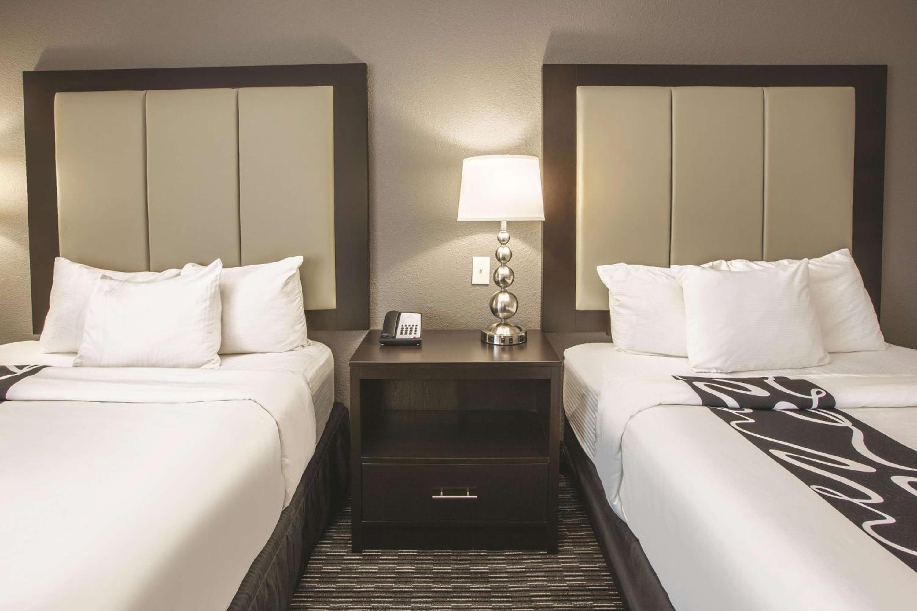 Queen Room with Two Queen Beds - Mobility Access/Non-Smoking