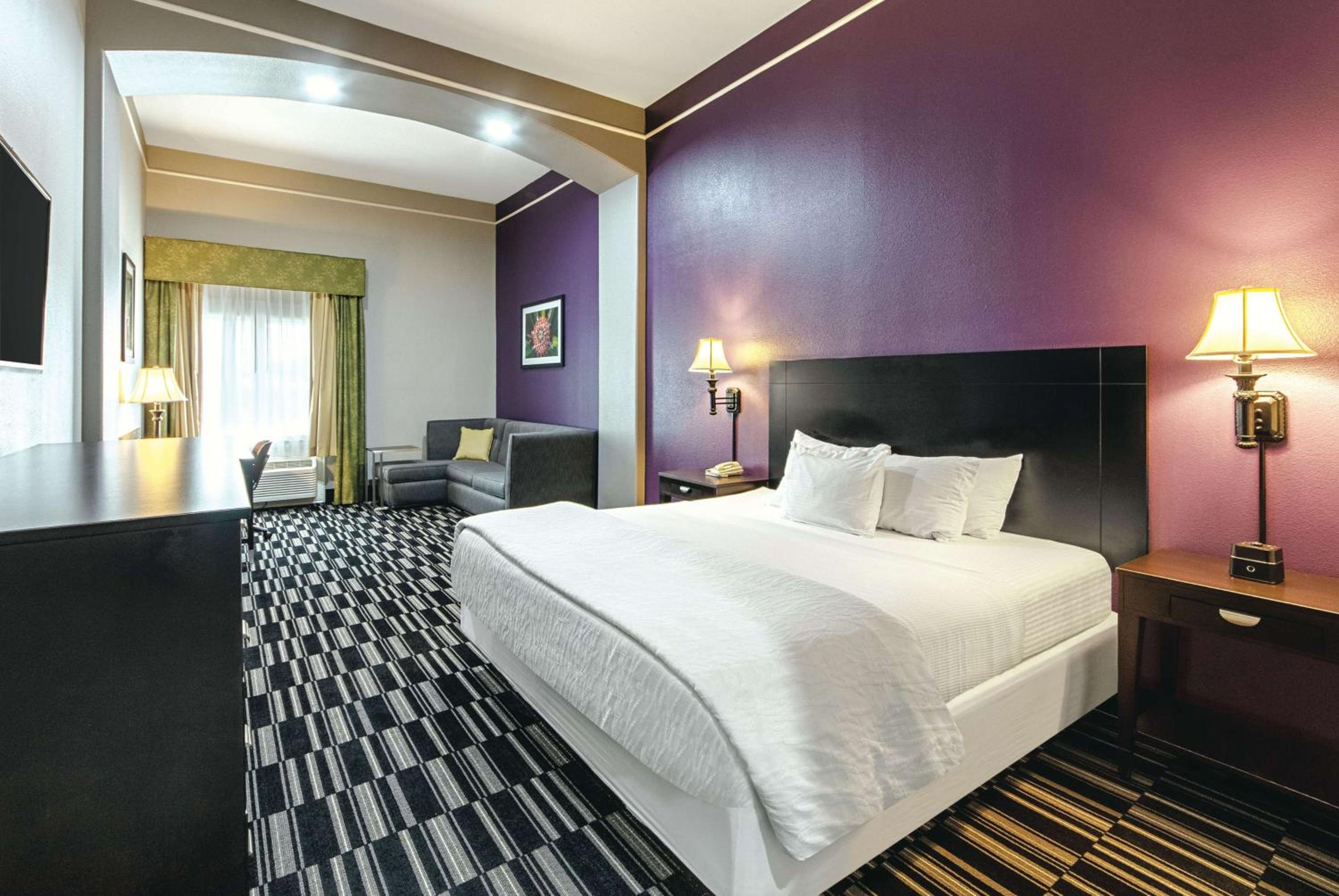 King Room - Disability Access - Photo 3