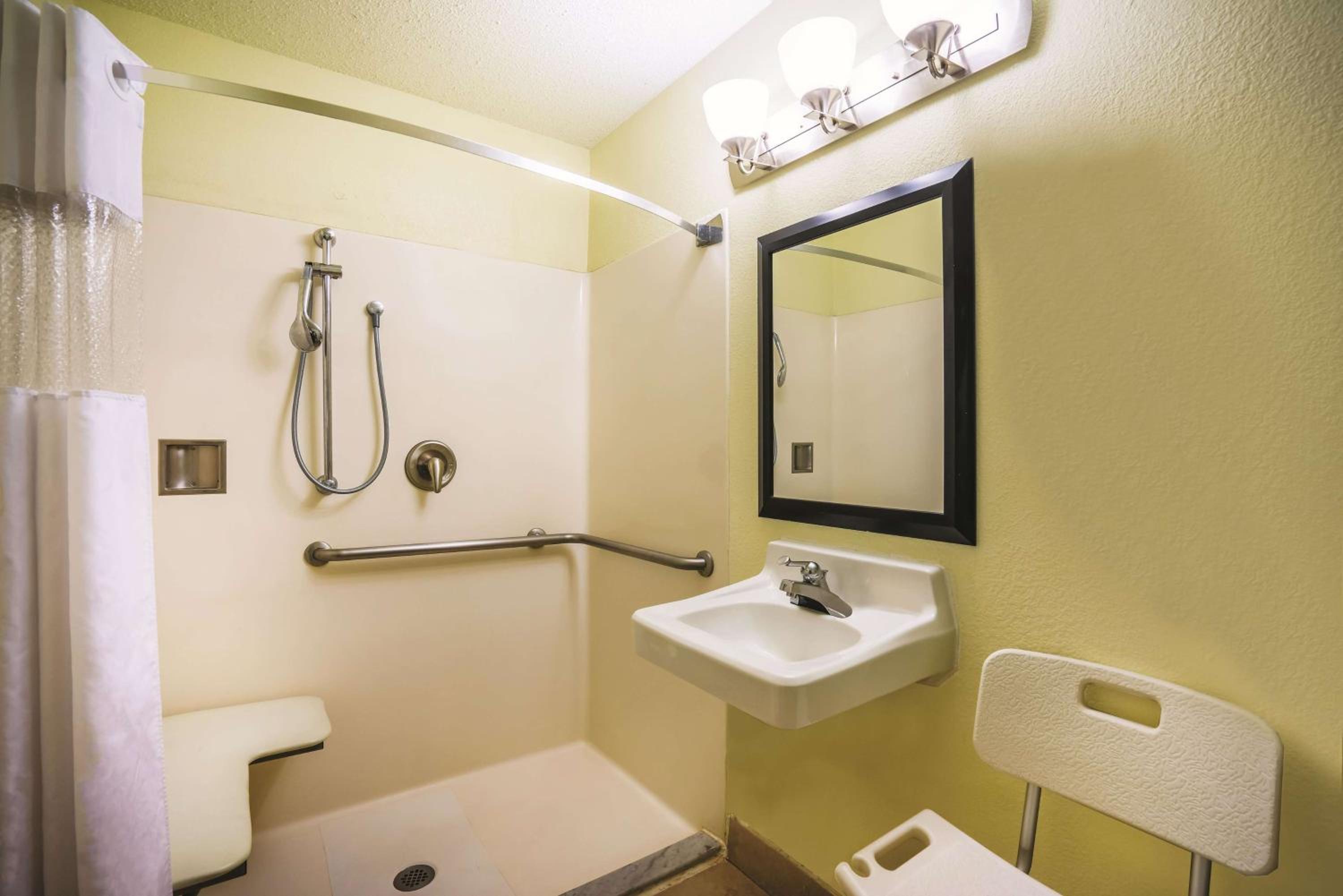 Garner Hotel Glen Burnie BWI Airport Area by IHG, Photo 3