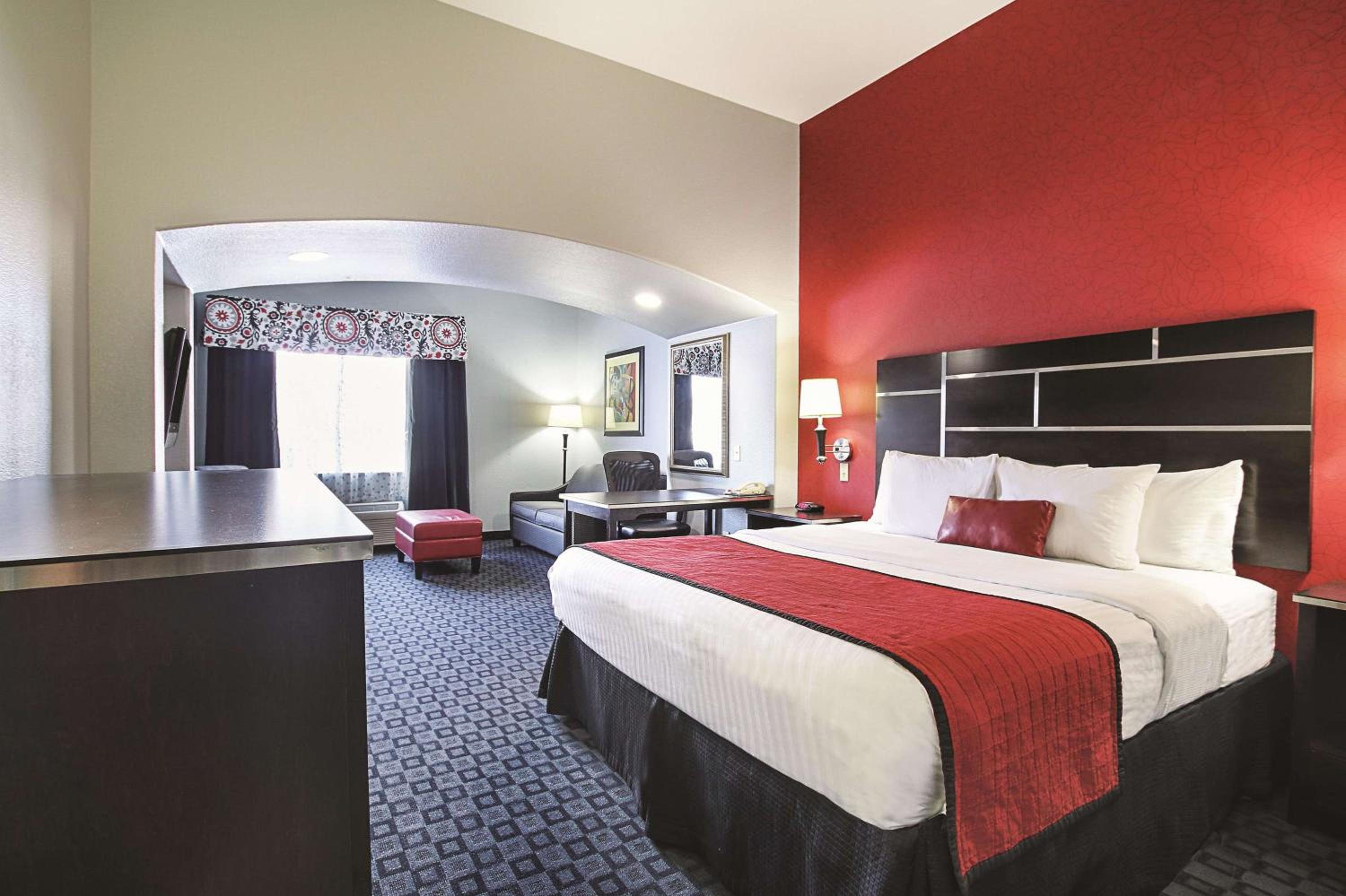 Executive King Room - Non-Smoking - Photo 1