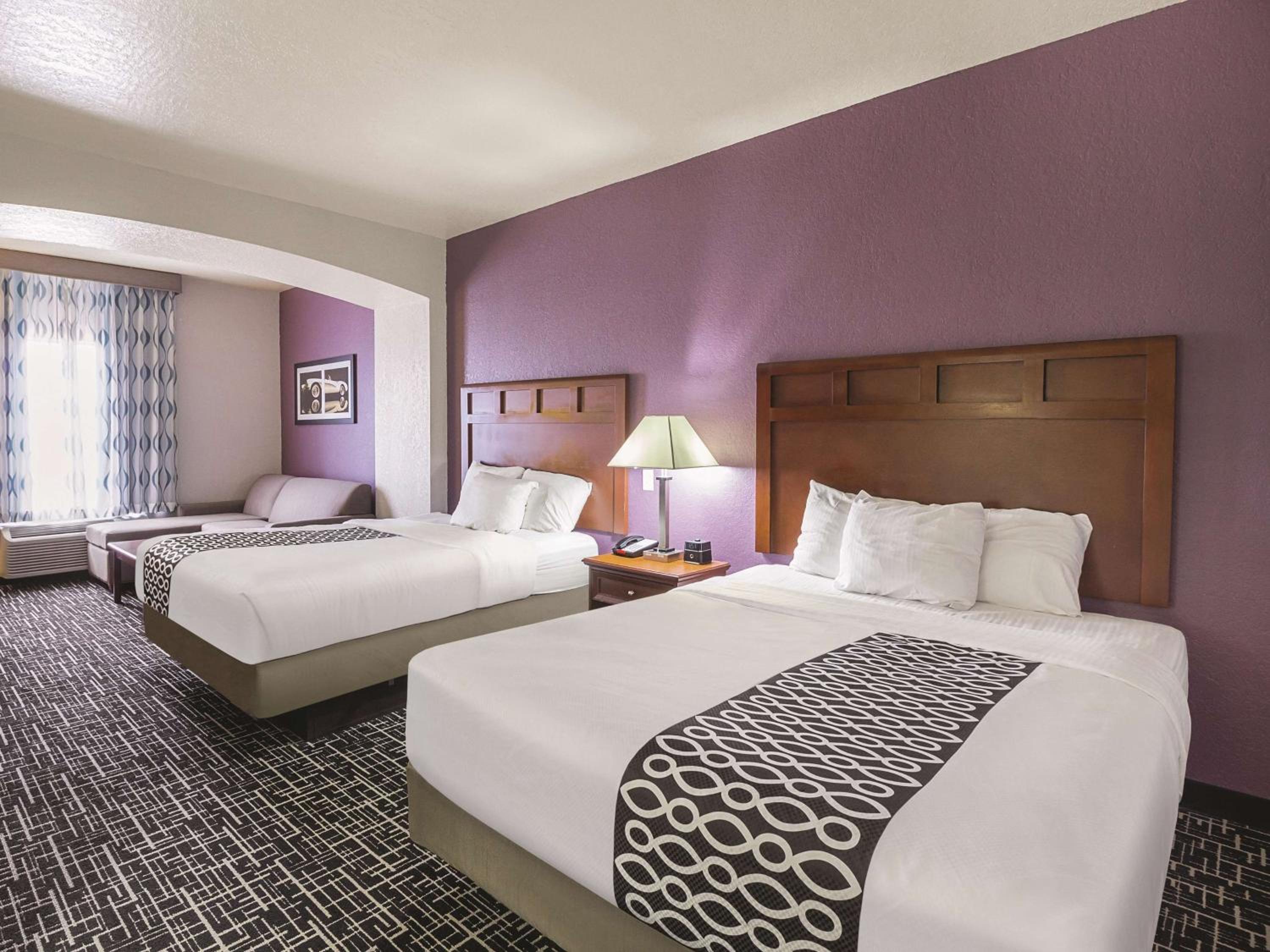 Deluxe Suite with Two Queen Beds - Non-Smoking - Photo 1