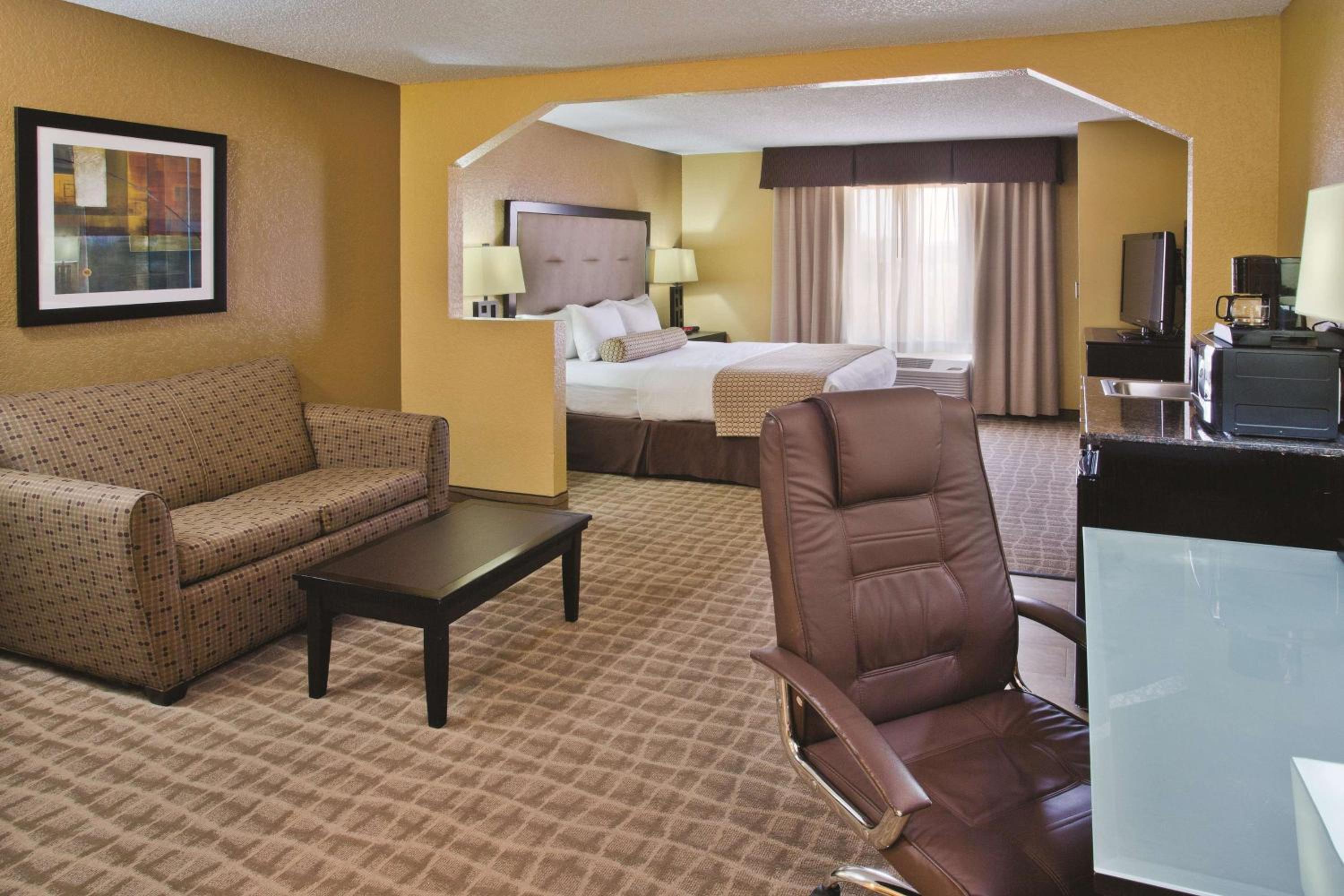 Executive Room 1 King Bed photo 1