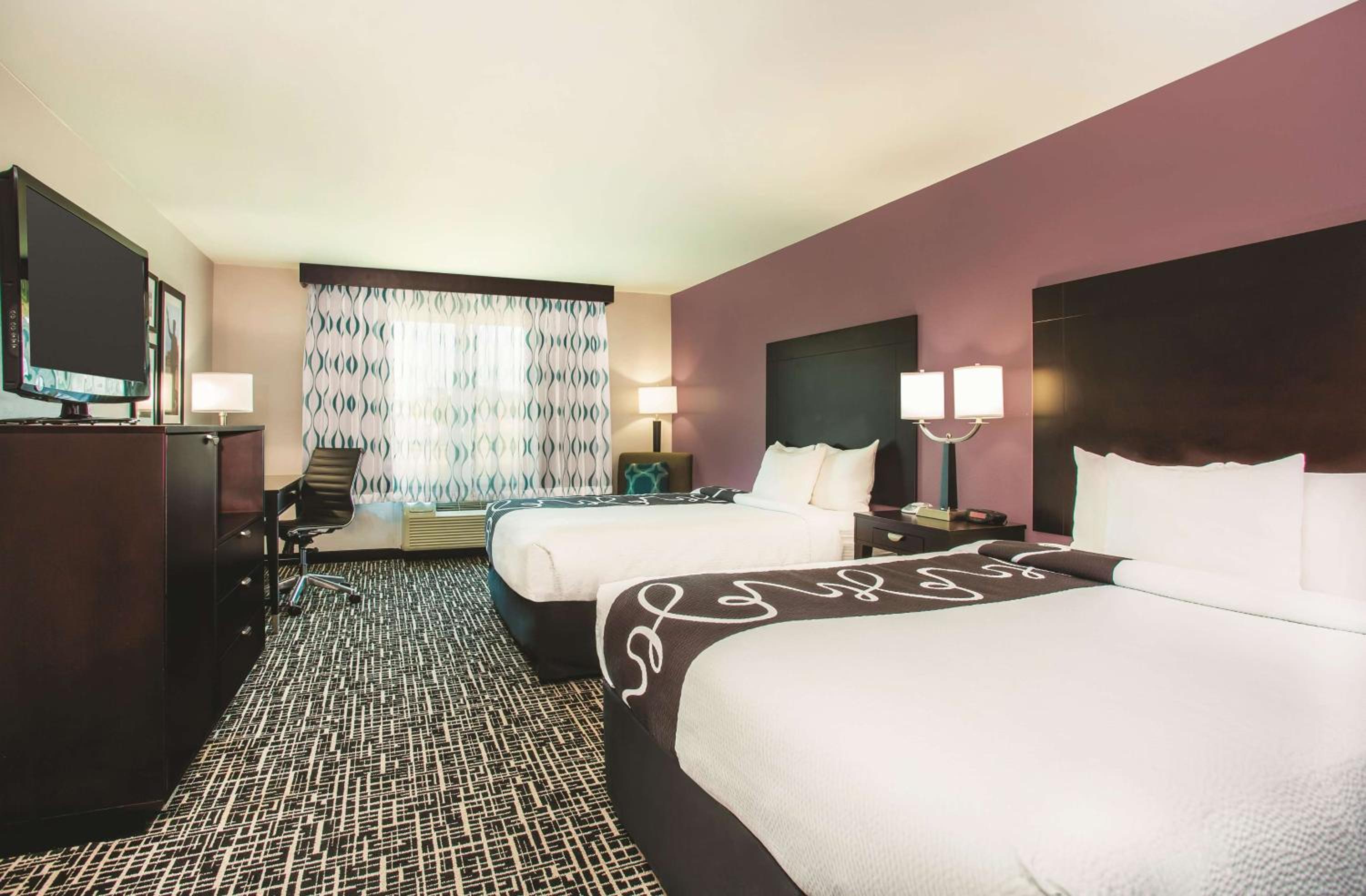 Suite with Two Queen Beds - Non-Smoking - Photo 1