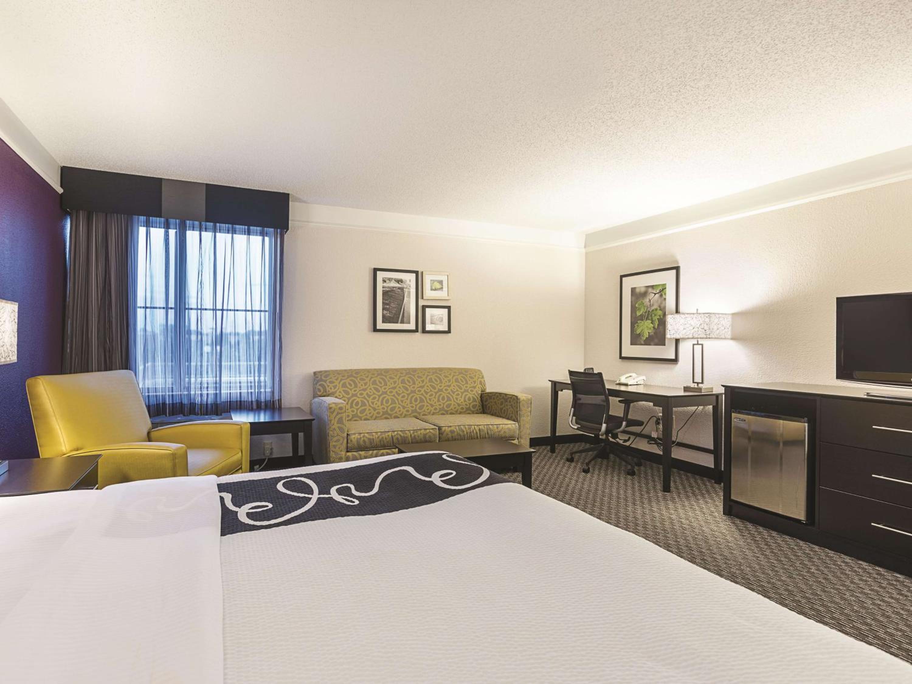 Executive King Room - Photo 2