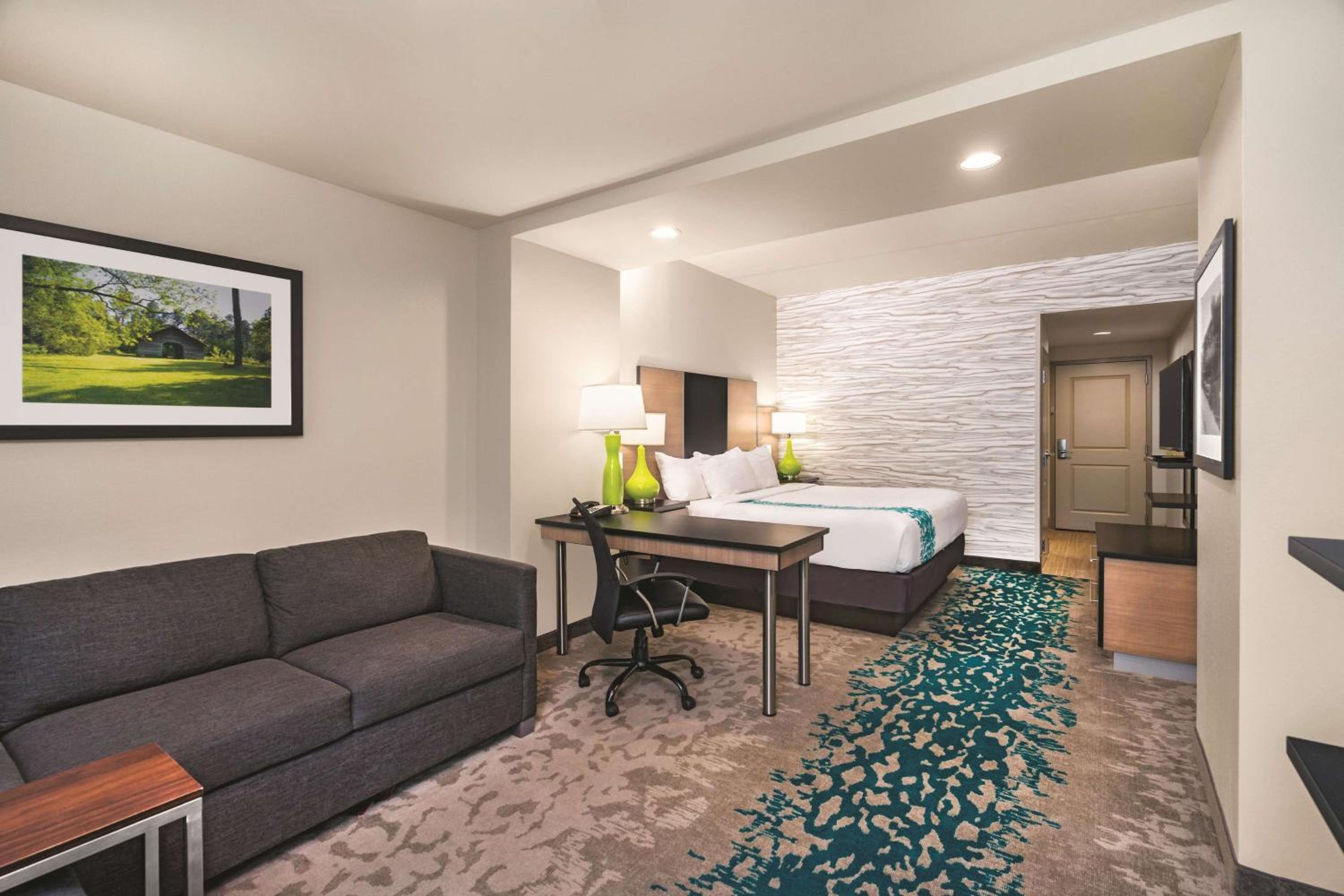 Executive King Room with Sofa Bed