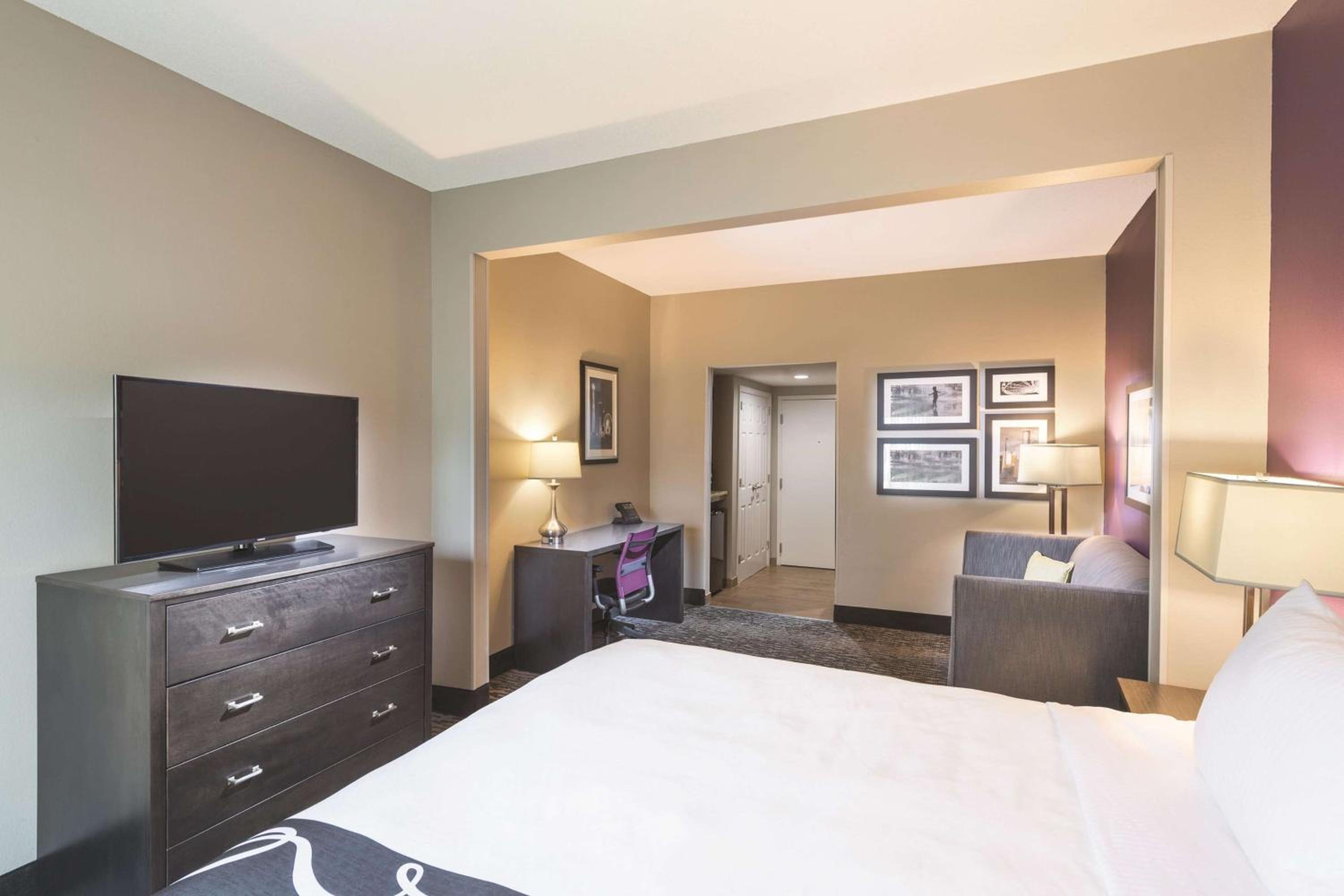 King Room - Disability Access/Non-Smoking - Photo 2