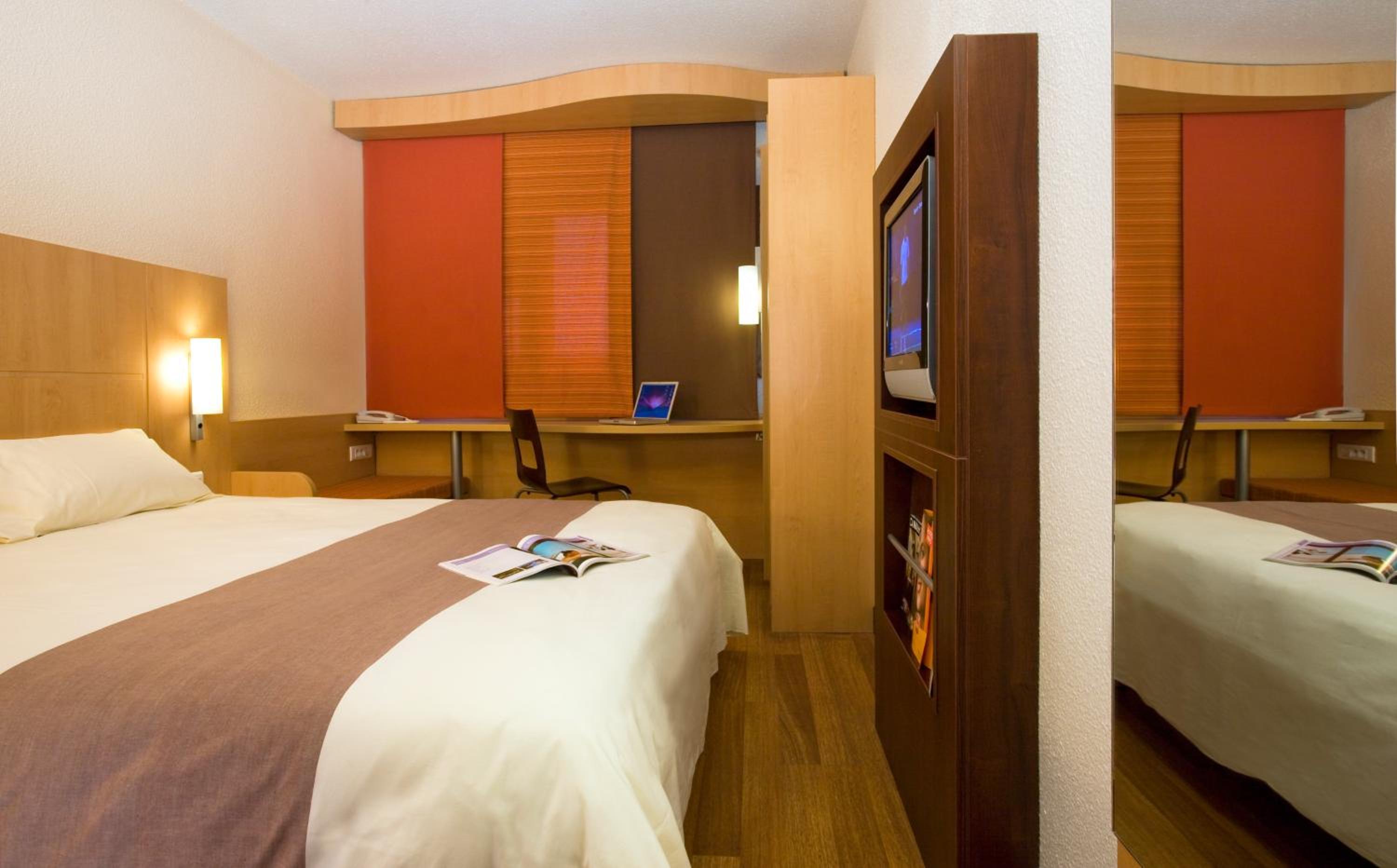 Double Room - Photo 9