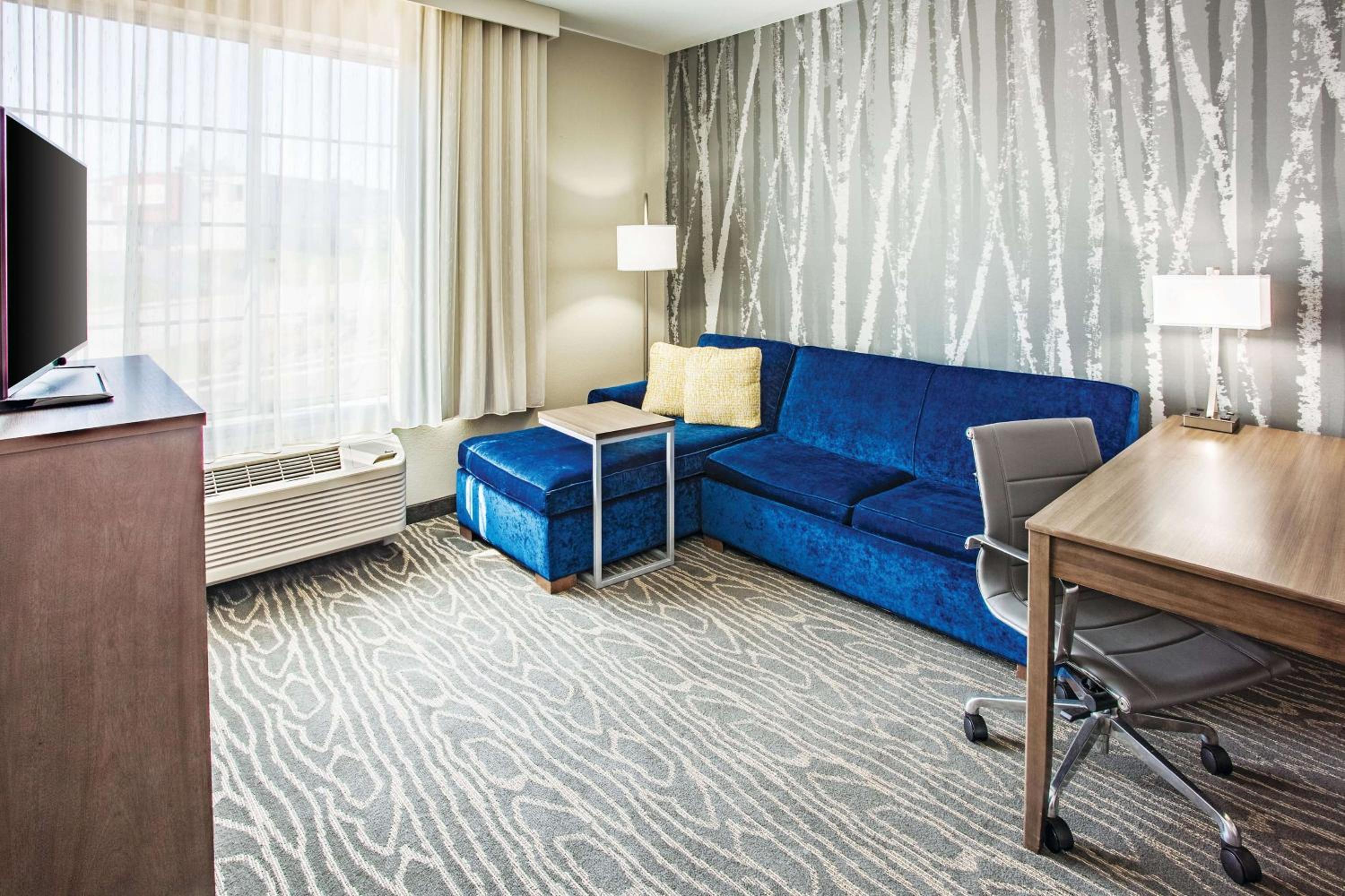 Executive Queen Room with Two Queen Beds photo 2