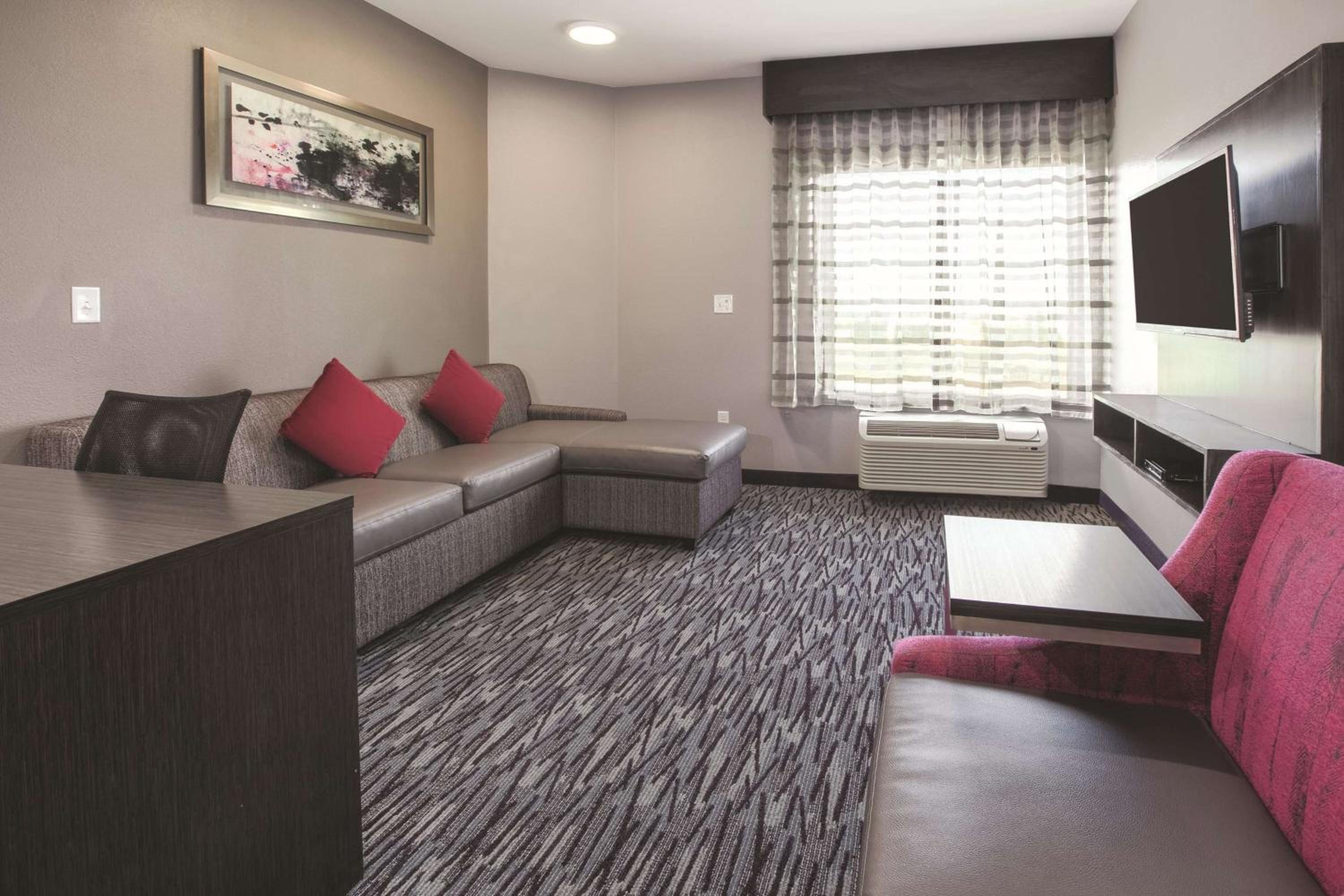 Executive King Room with Sofa Bed