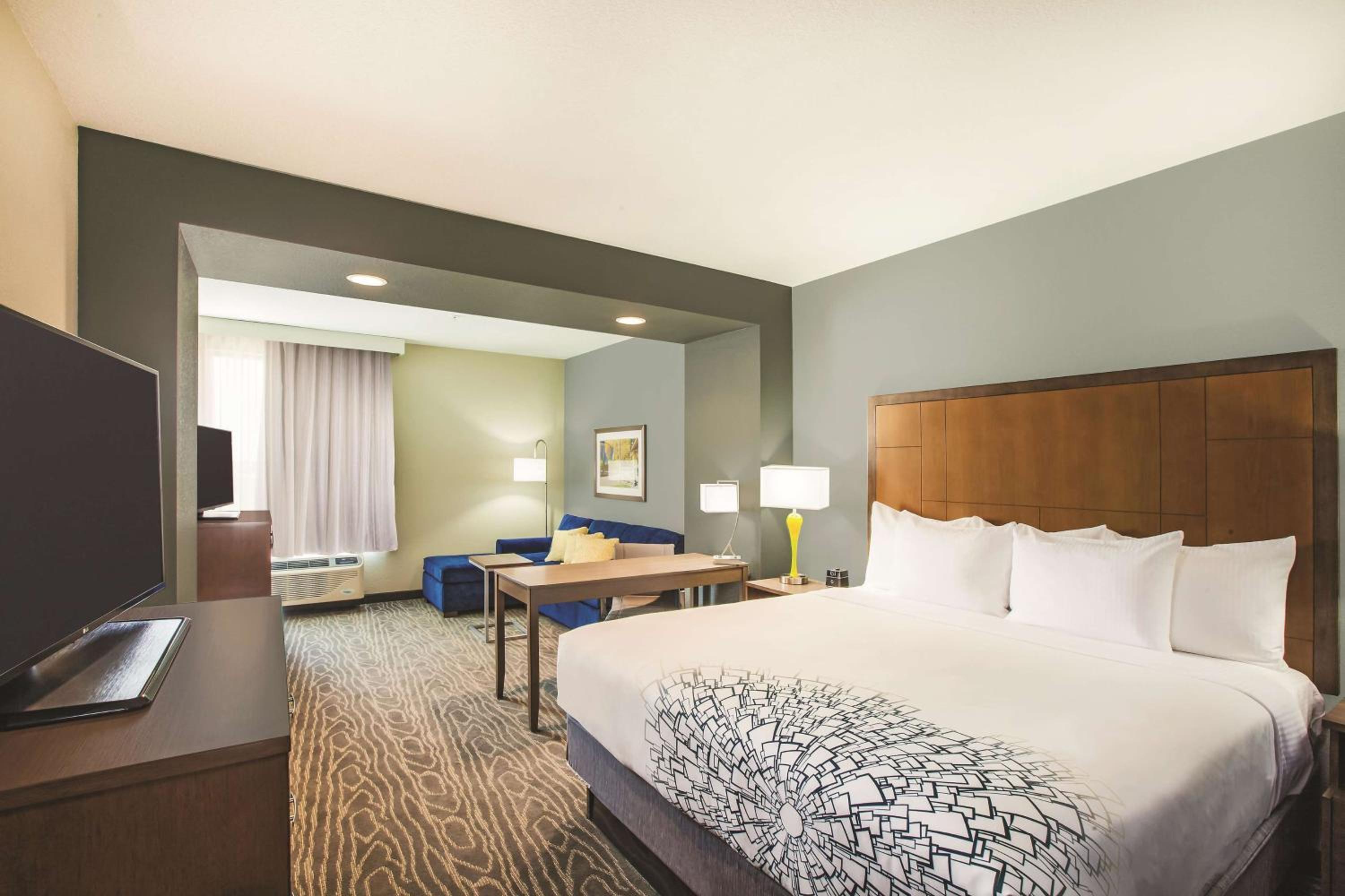 Superior King Room photo 2