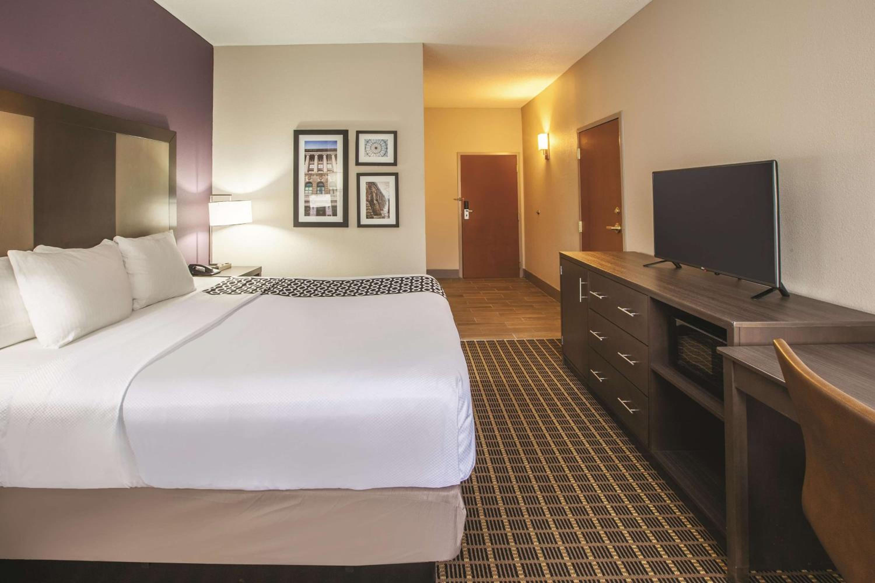 King Room - Disability Access - Photo 2
