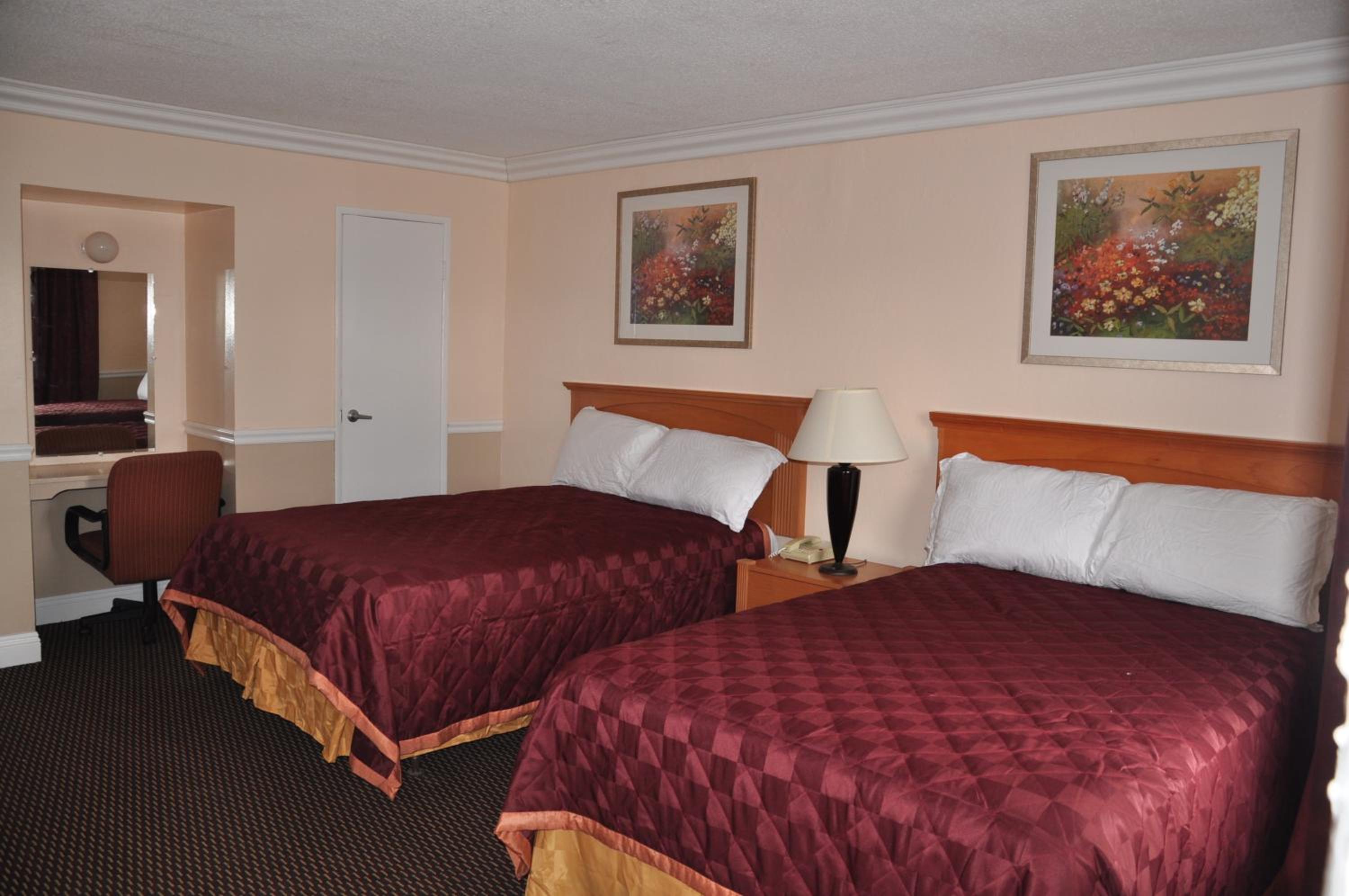 Double Room with Two Double Beds - Non-Smoking - Photo 1