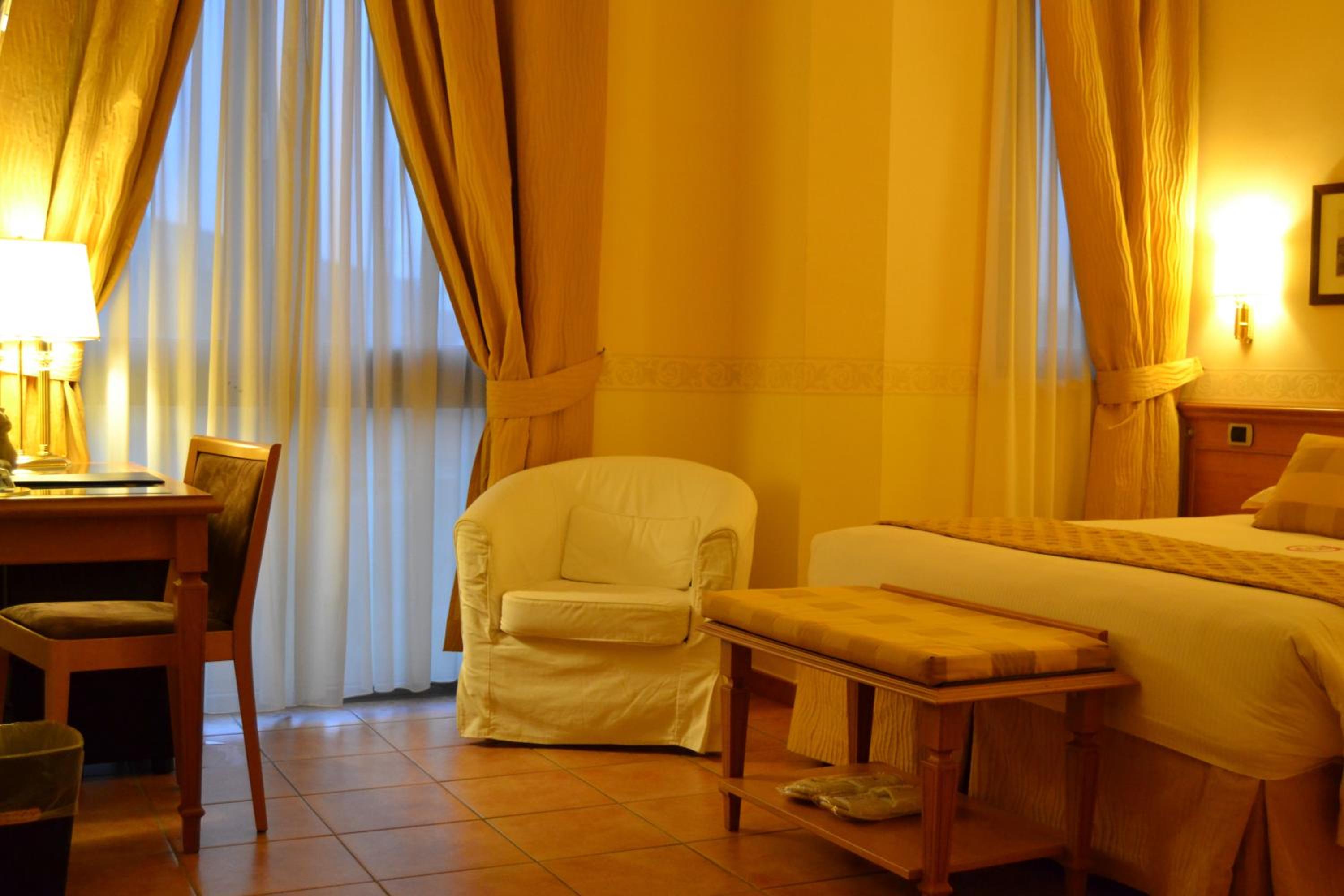 Royal Double Room - Photo 1