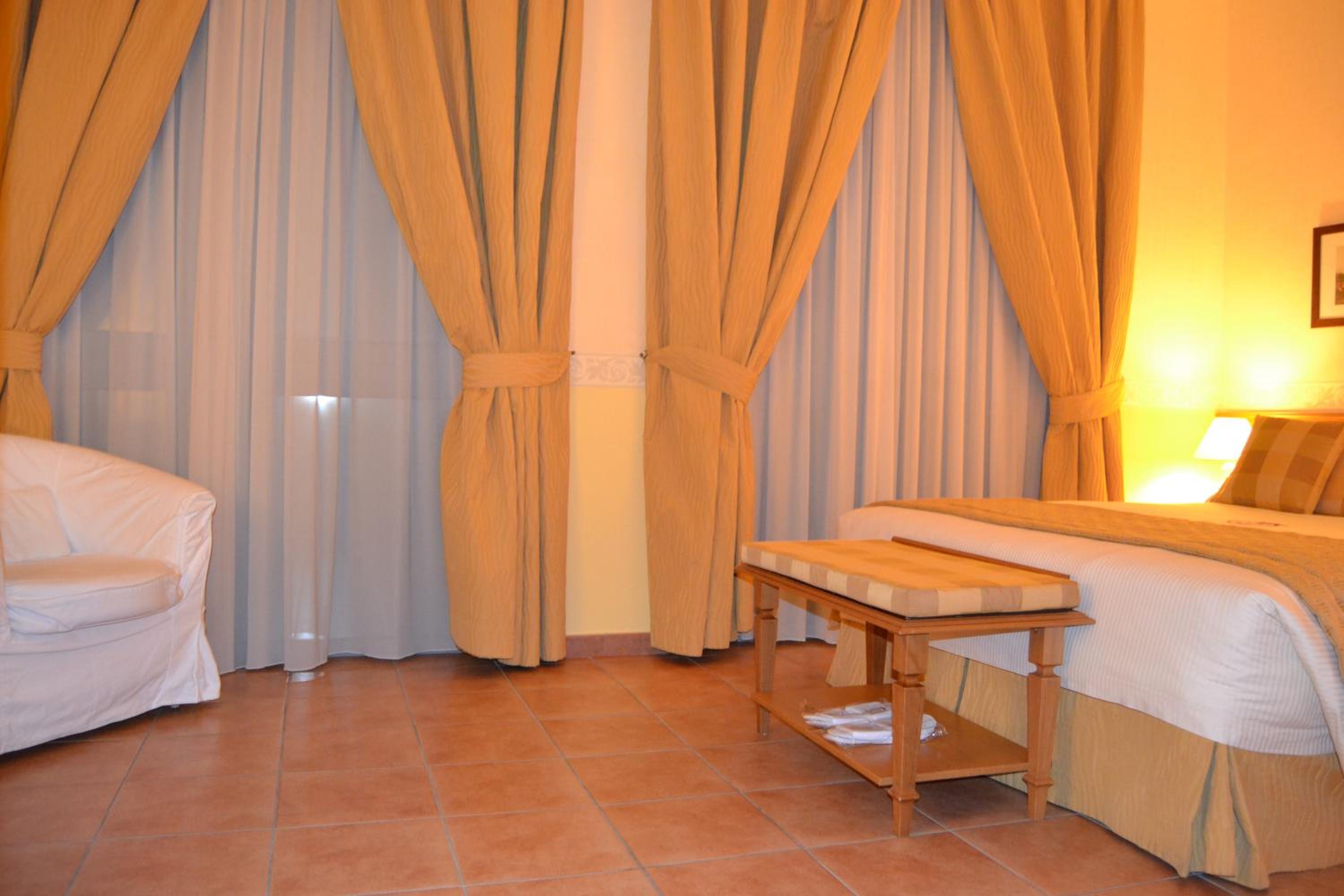 Royal Double Room - Photo 8